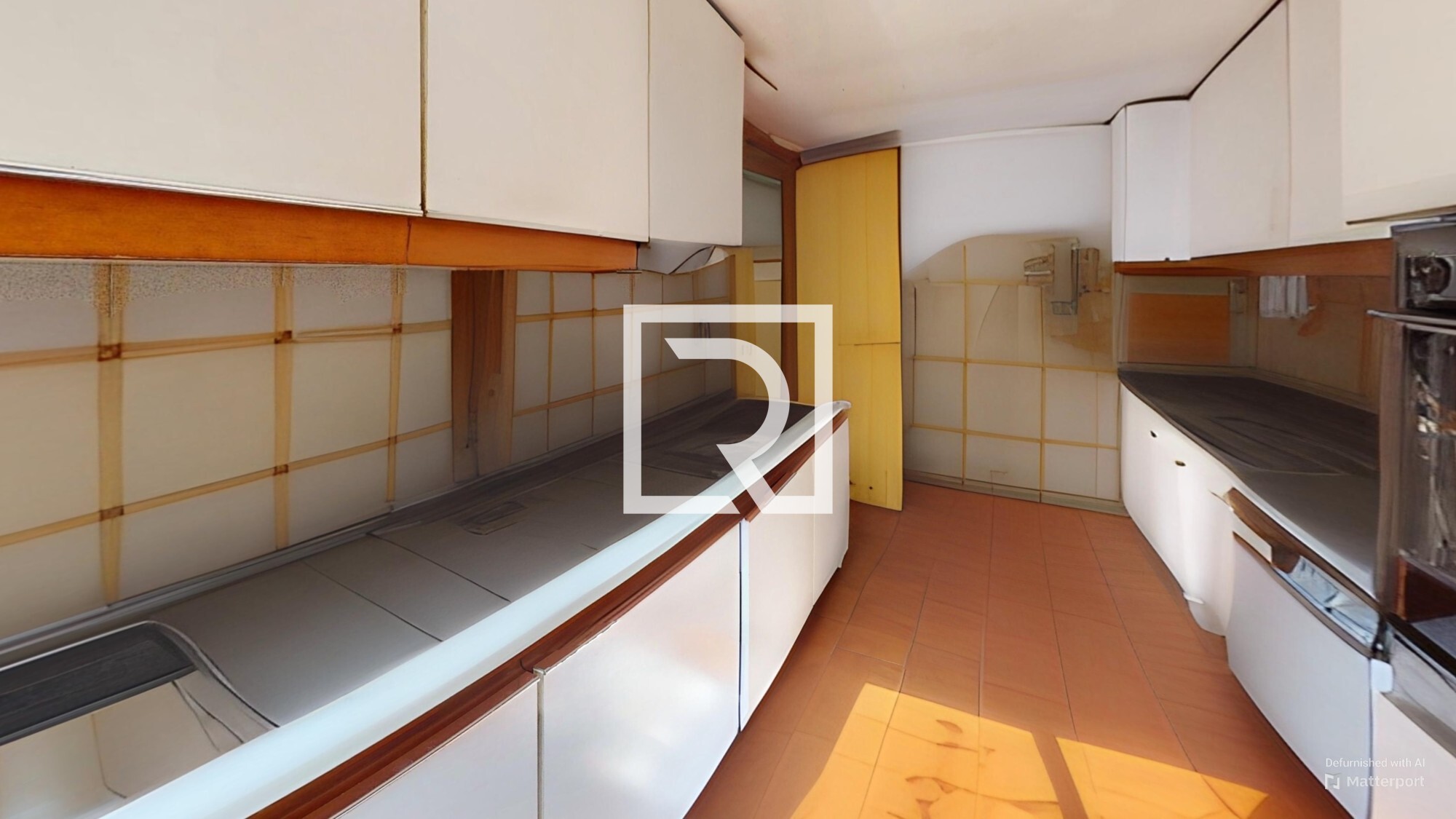 Kitchen-Defurnished