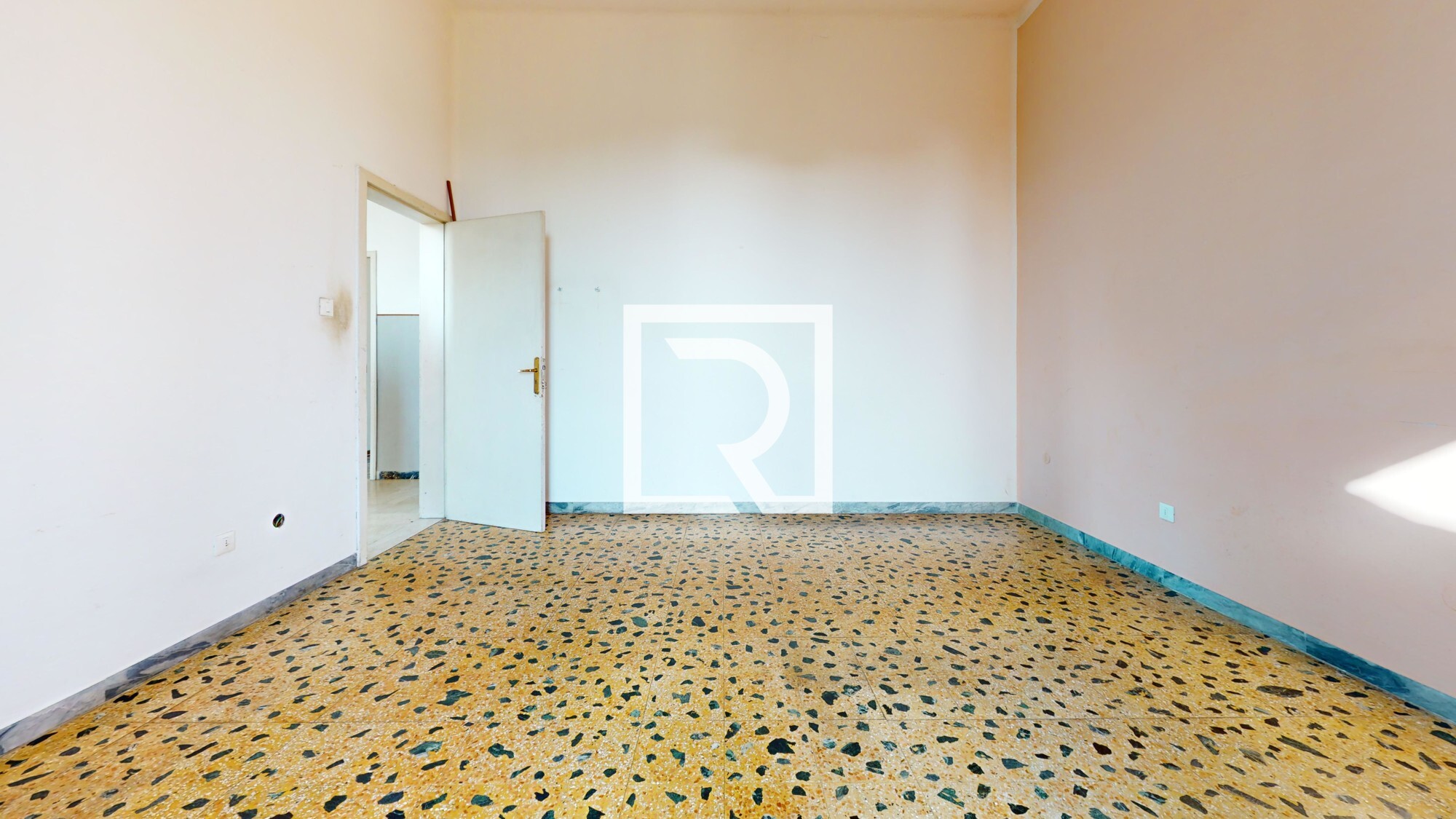 Villa-Indipendente-Ronco-Bedroom 1