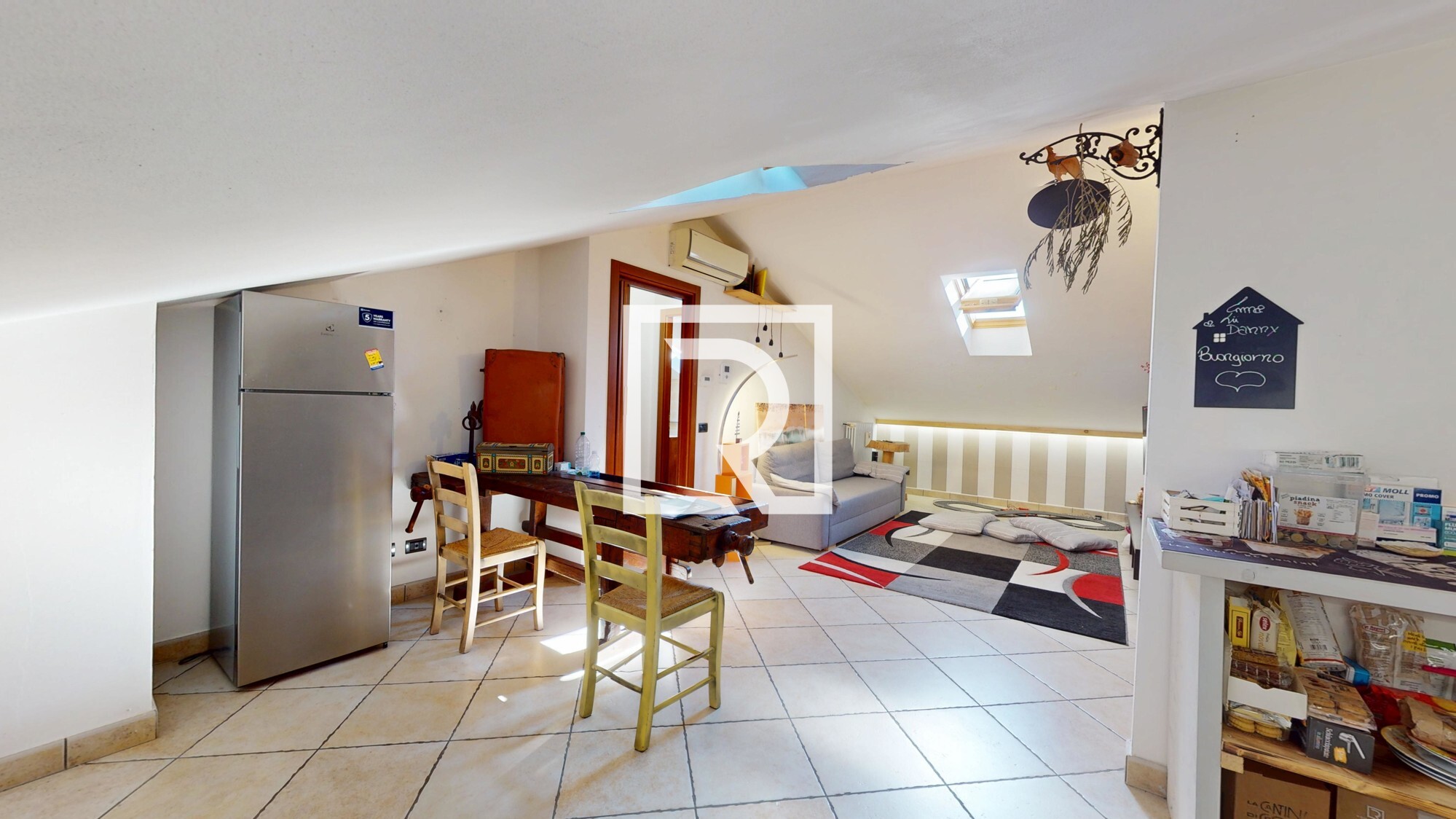 BILOCALE-MANSARDATO-AL-4PIANO-CON-ASCENSORE-03032025_124149