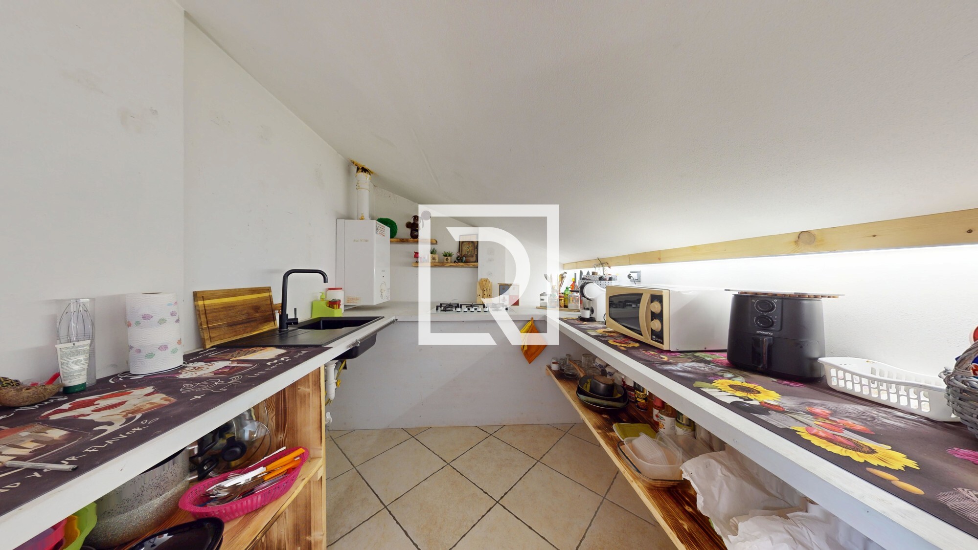 BILOCALE-MANSARDATO-AL-4PIANO-CON-ASCENSORE-03032025_124215