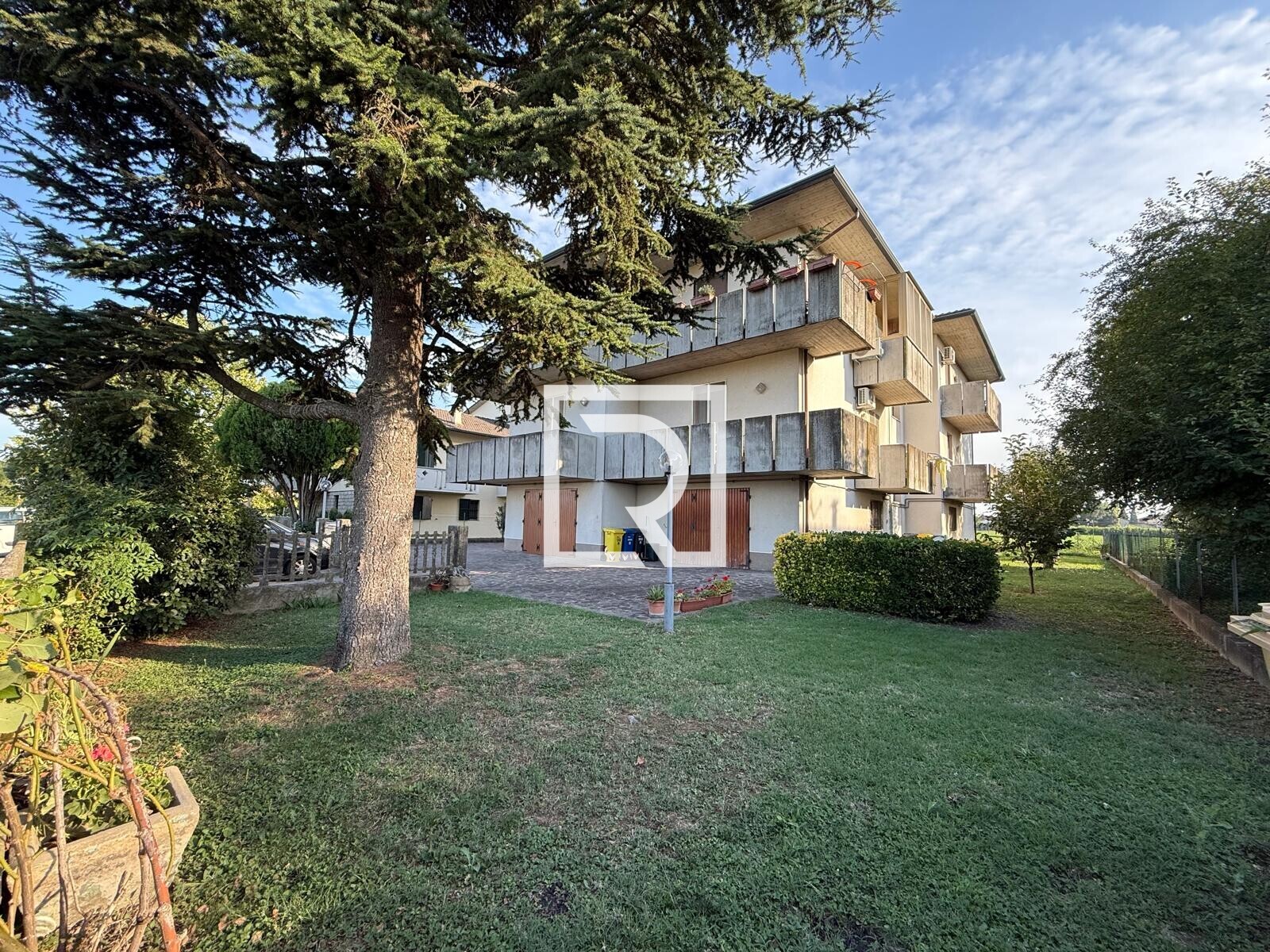 WhatsApp Image 2025-08-13 at 18.45.42 (1)