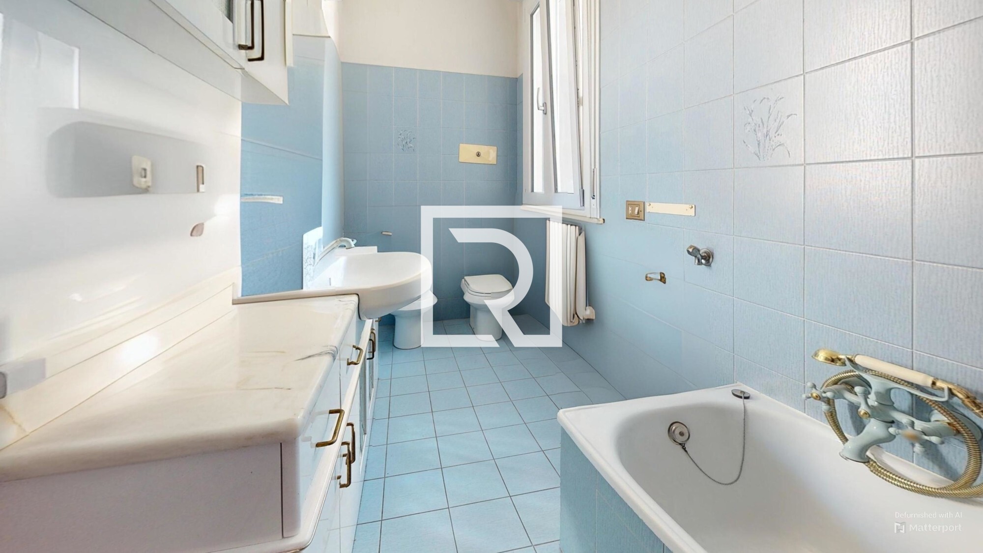 Via-Somalia-47c-Bathroom-Defurnished