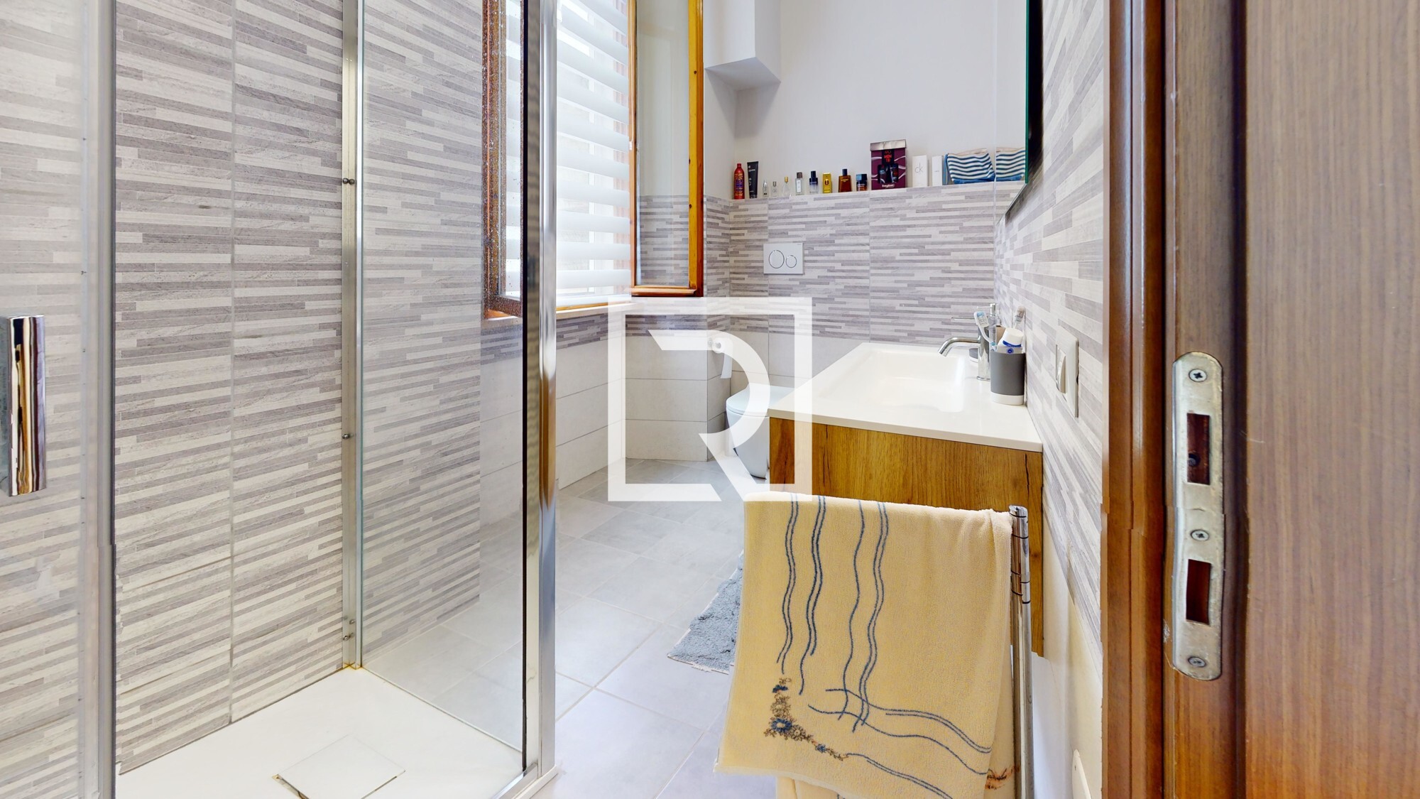 TRILOCALE-A-DOVADOLA-Bathroom