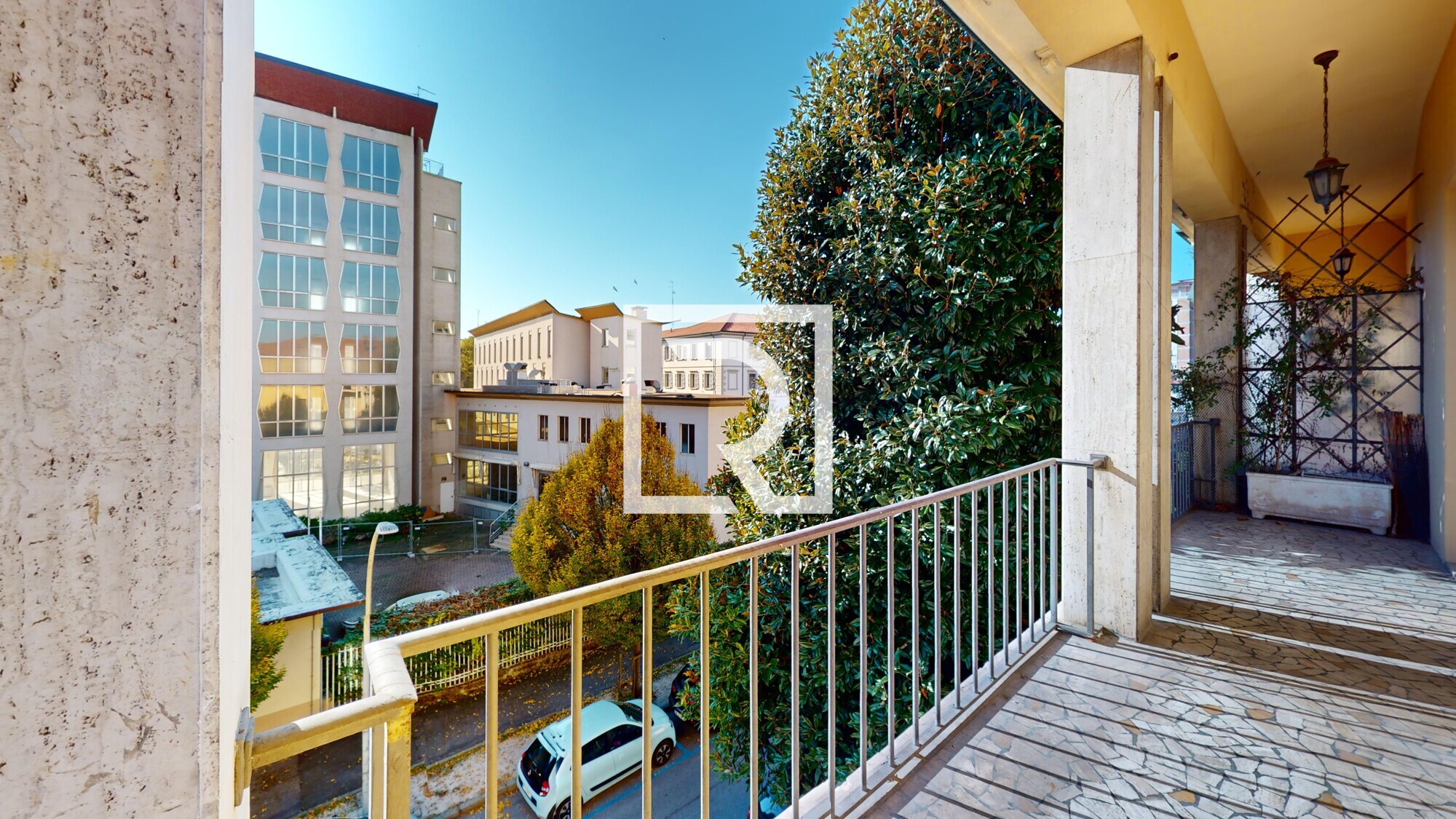 11-Via-Giovanni-Fronticelli-Baldelli-Balcony