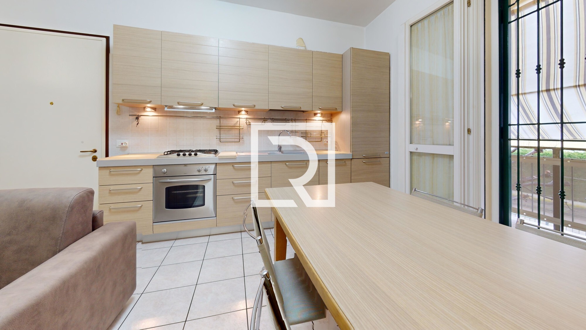 bilocale-con-cantina-e-posto-auto-Kitchen