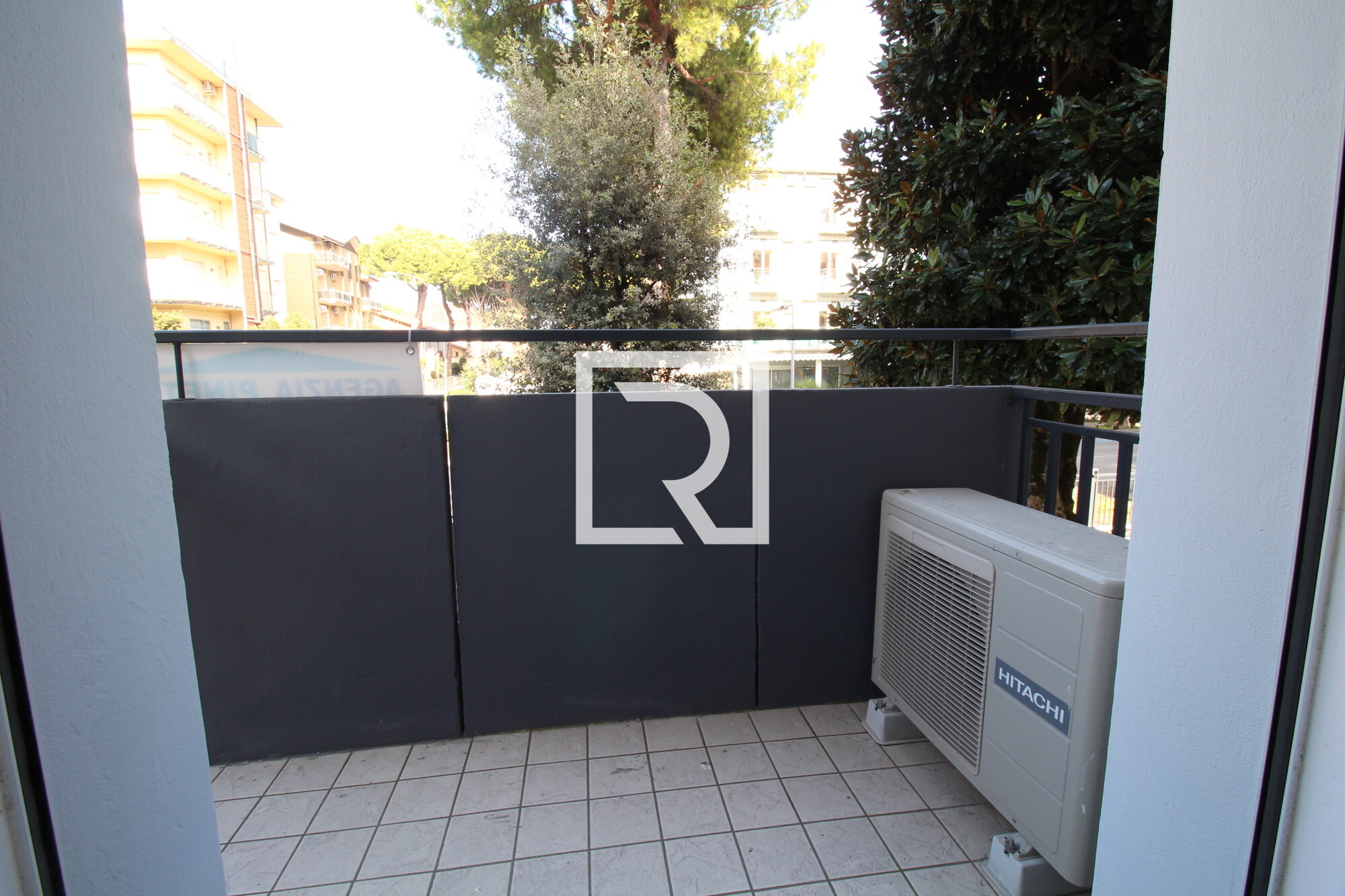 SECONDO BALCONE