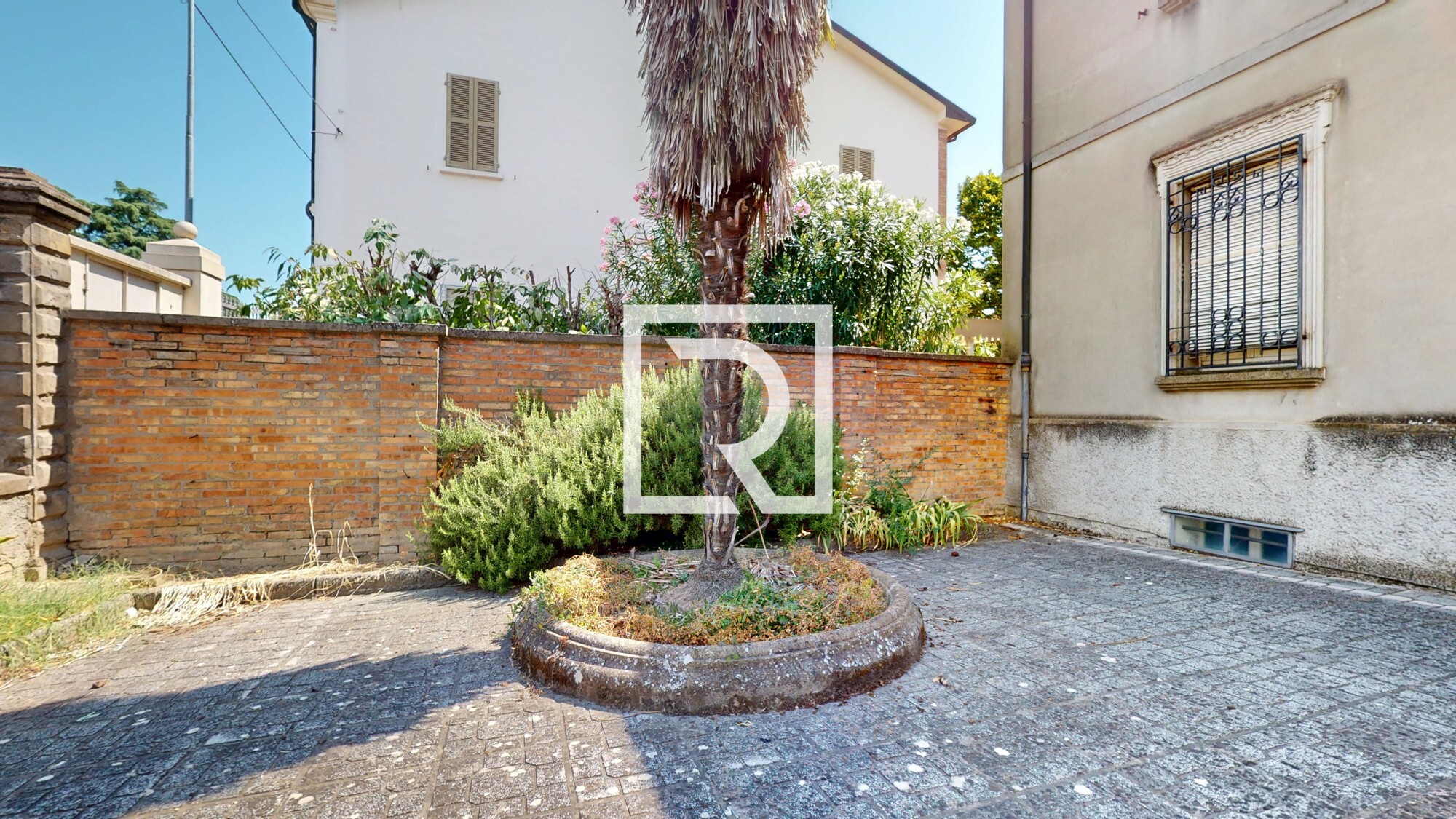 CASA-CON-4-CAMERE-E-TAVERNETTA-07212025_153108