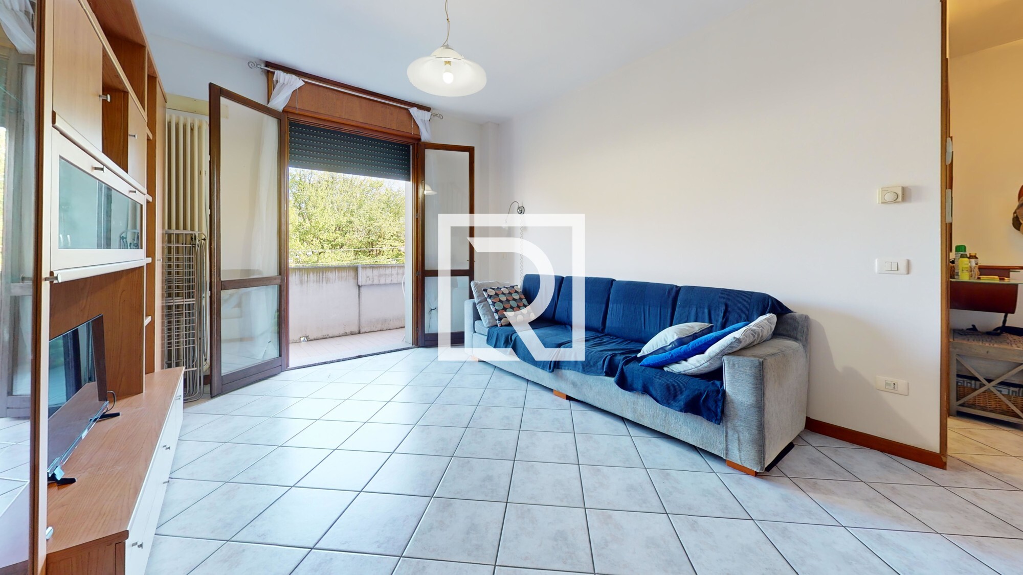 Trilocale-Con-Sottotetto-Living-Room 1