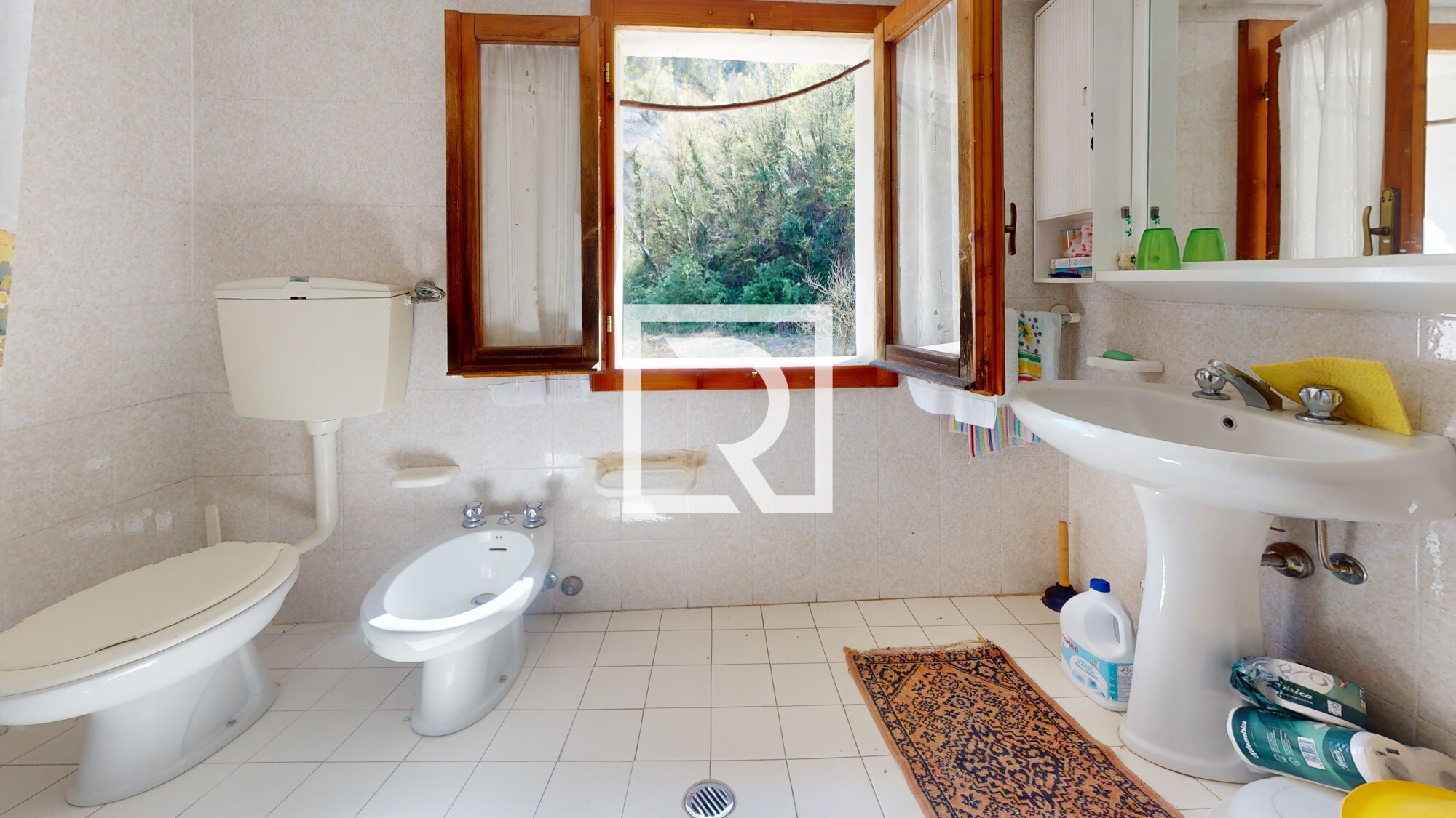 Bathroom (20)