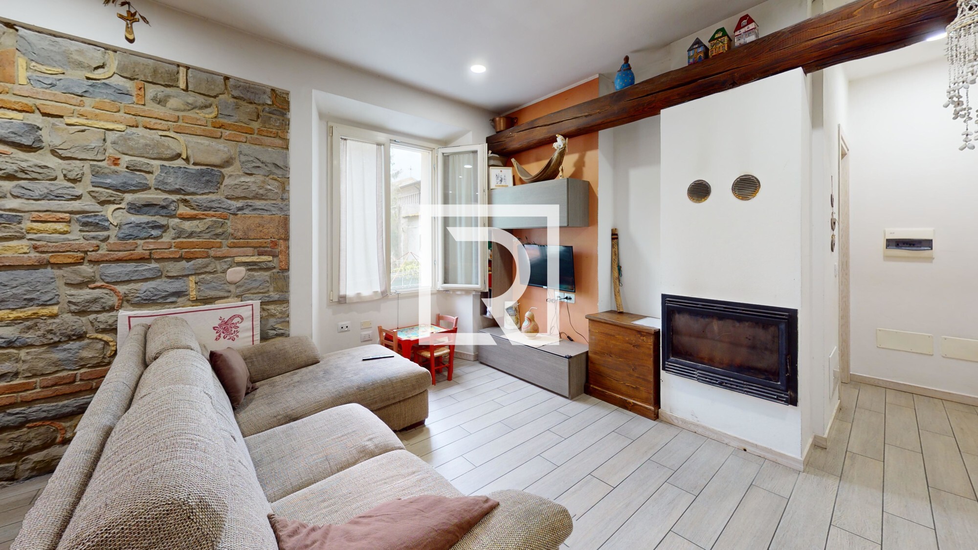 Santa-Trilo-Living-Room