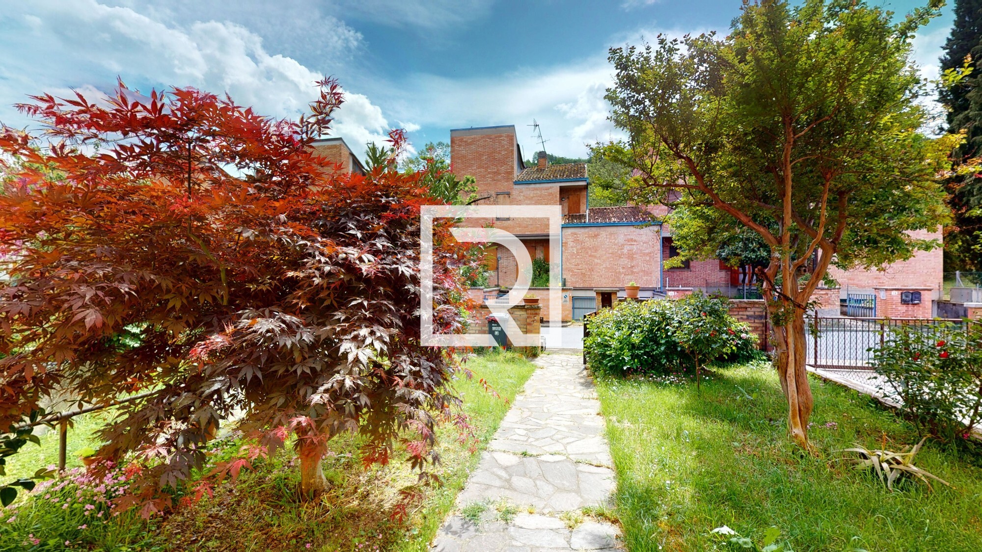 terratetto-con-giardino-e-garage-di-prorpieta-05052025_172133