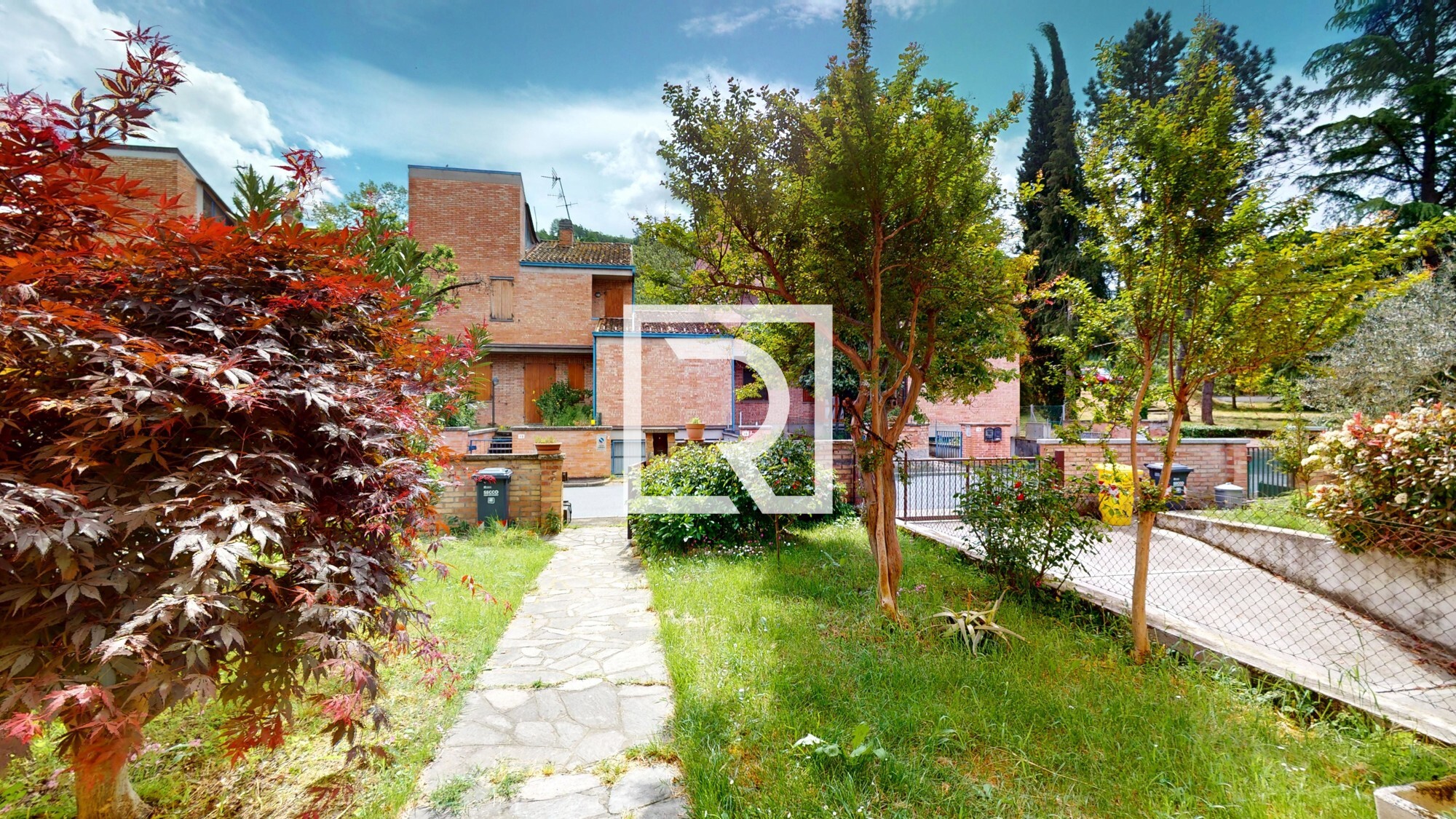 terratetto-con-giardino-e-garage-di-prorpieta-05052025_172142