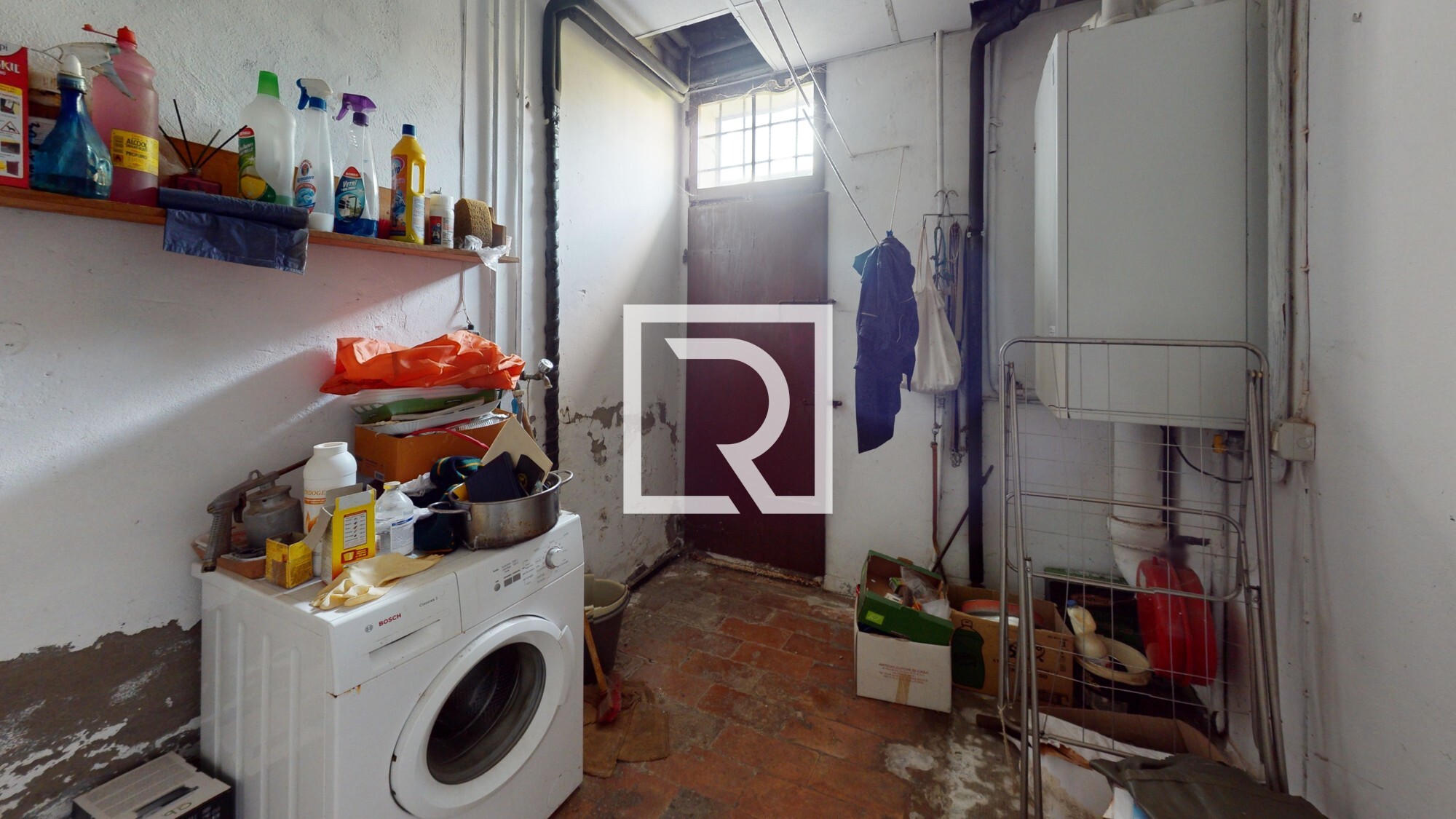 10-Via-Lorenzo-Perosi-Laundry