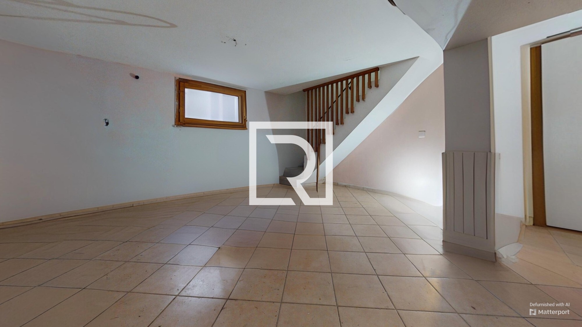Living-Room-Defurnished