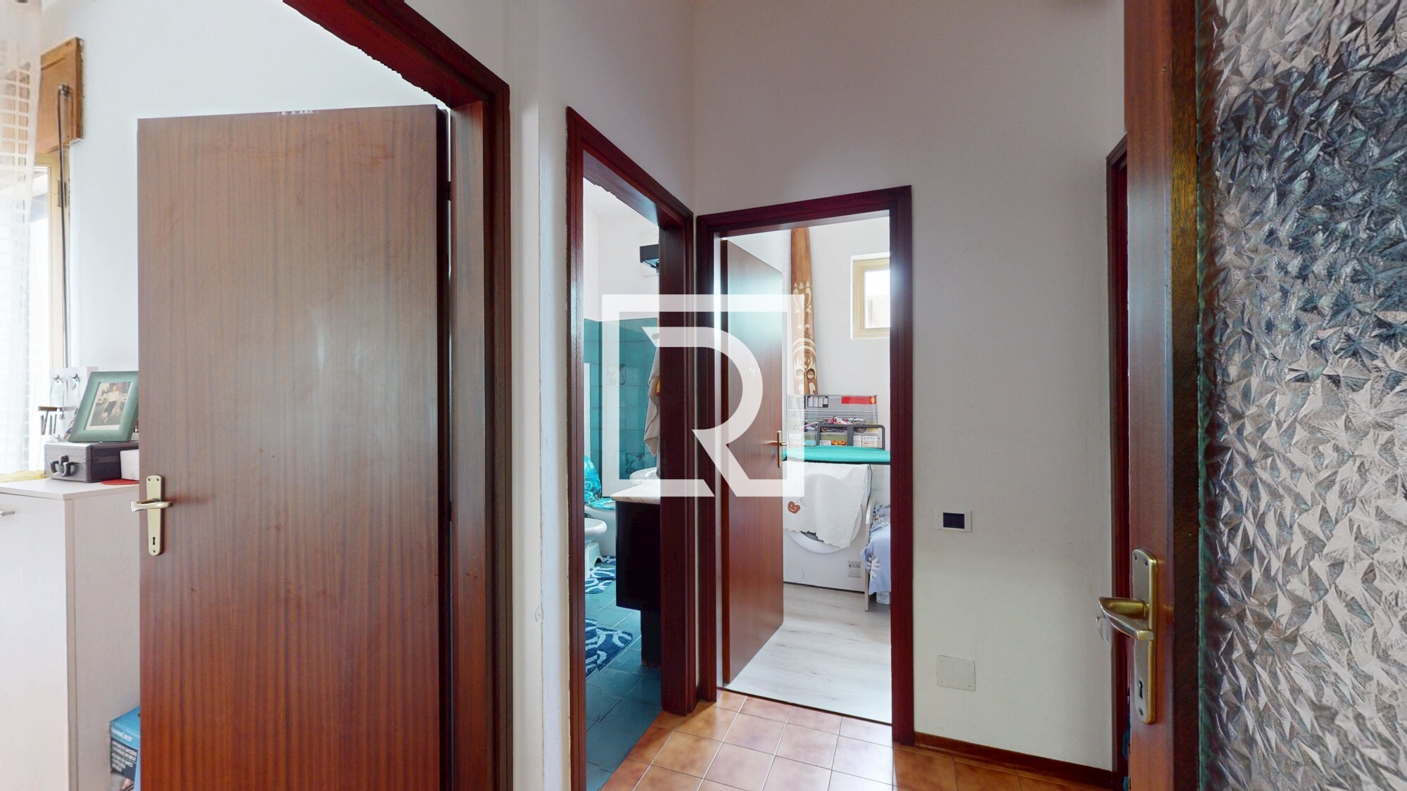 TRILOCALE-IN-ZONA-SERVITA-CON-GARAGE-06042025_113747