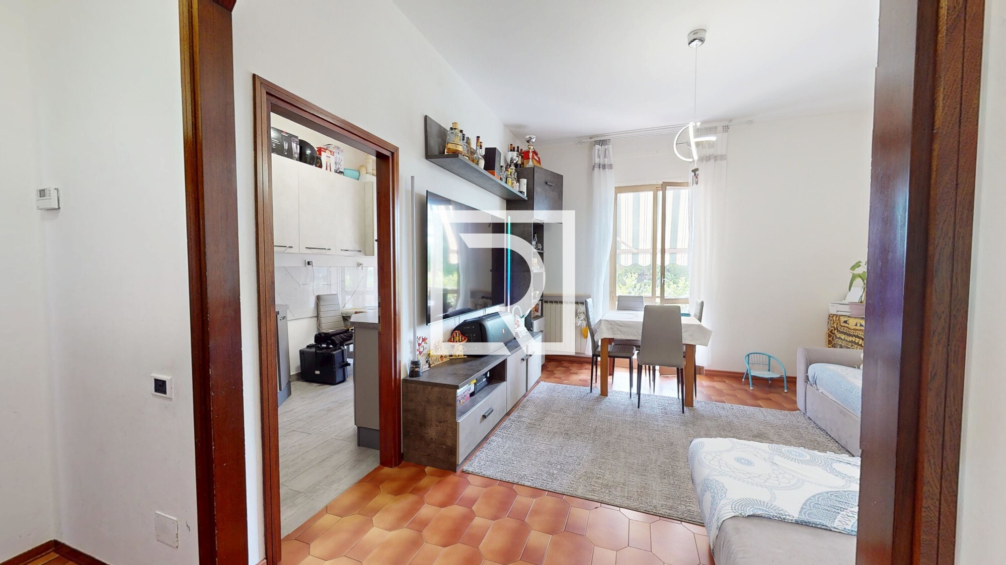 TRILOCALE-IN-ZONA-SERVITA-CON-GARAGE-06042025_113223