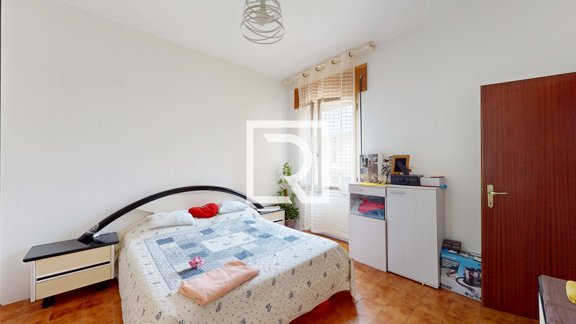 TRILOCALE-IN-ZONA-SERVITA-CON-GARAGE-06042025_113904