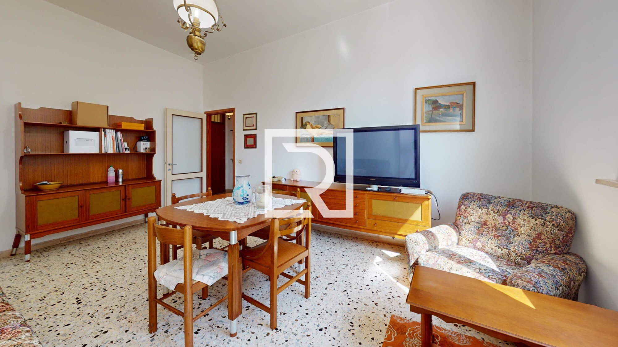 APPARTAMENTO-QUADRILOCALE-CON-GARAGE-Living-Room