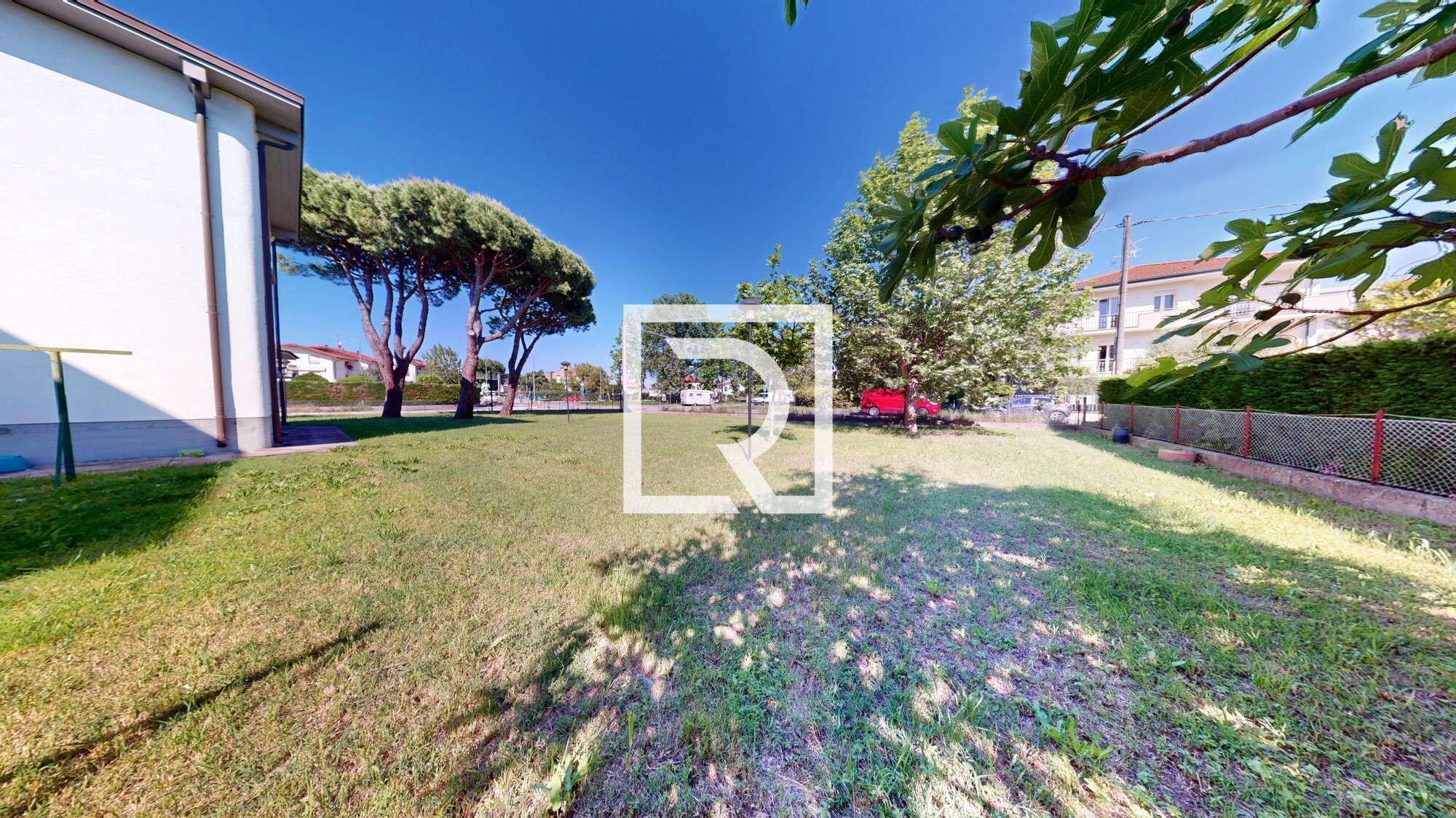 APPARTAMENTO-QUADRILOCALE-CON-GARAGE-05162025_104114