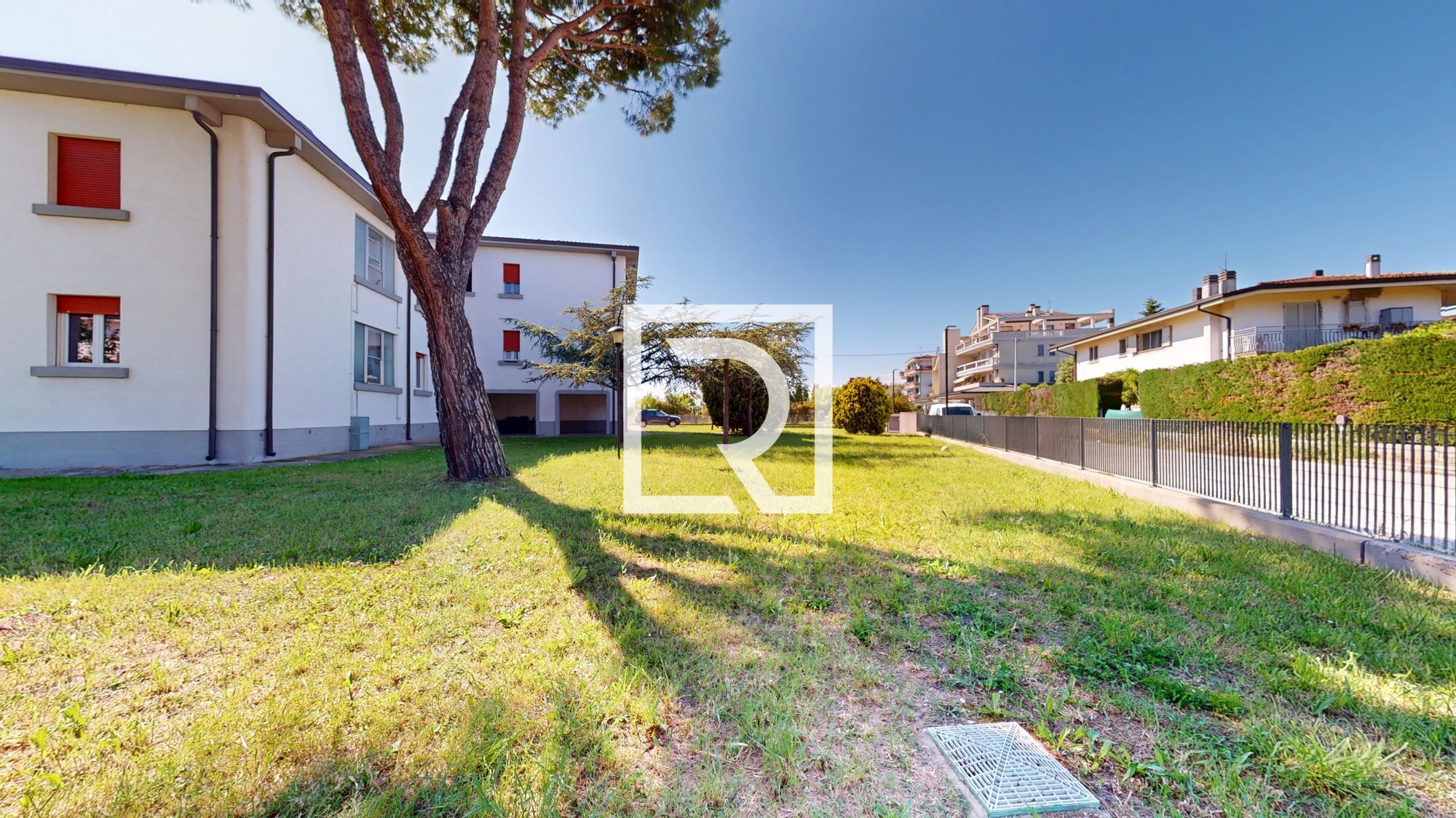 APPARTAMENTO-QUADRILOCALE-CON-GARAGE-05162025_104233
