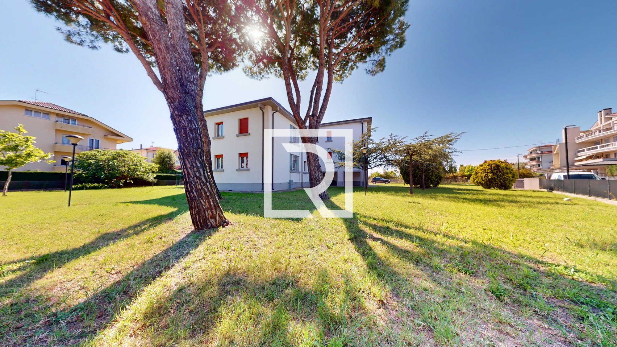 APPARTAMENTO-QUADRILOCALE-CON-GARAGE-05162025_104213