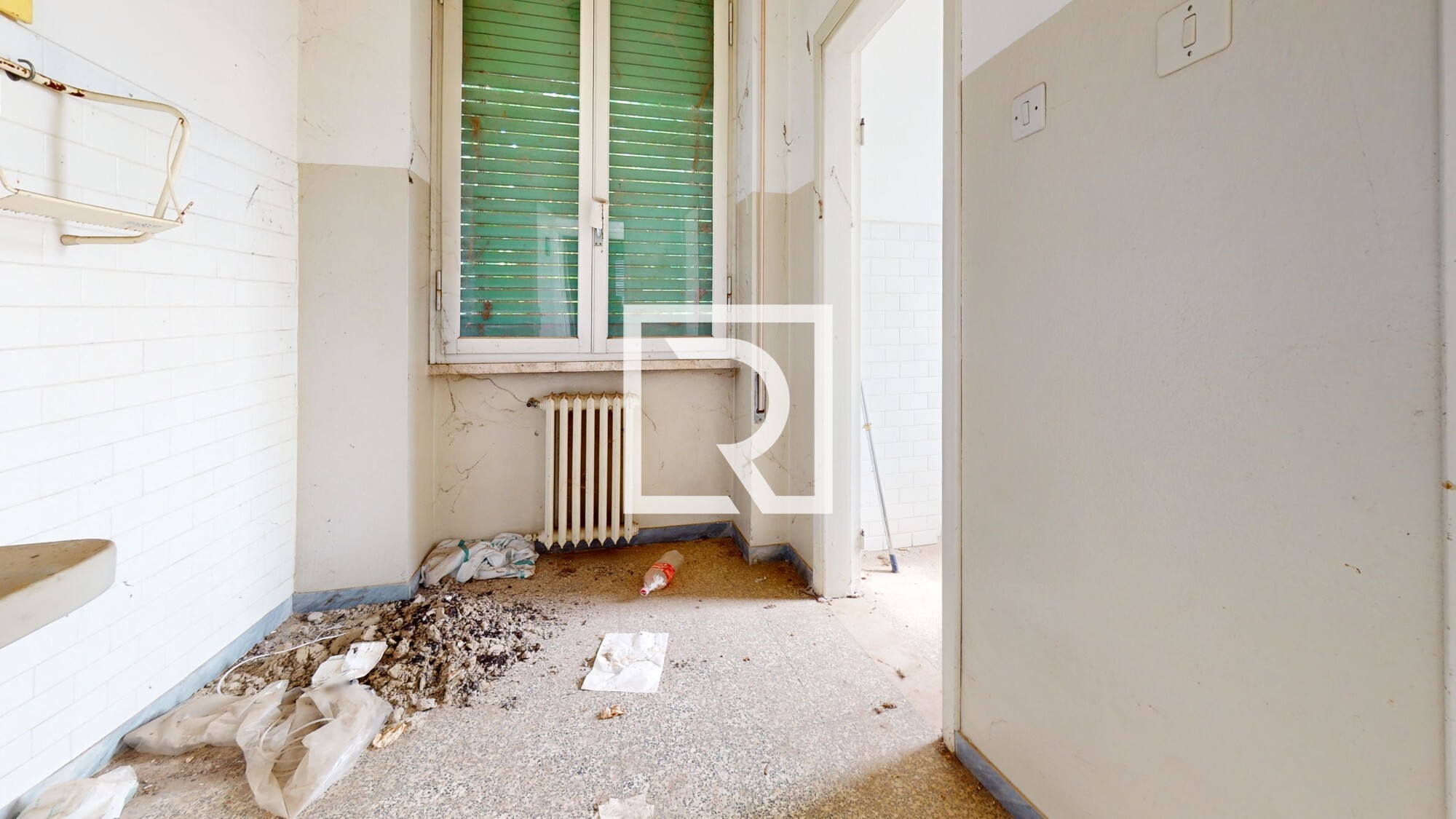 Senza-titolo-Bathroom 1