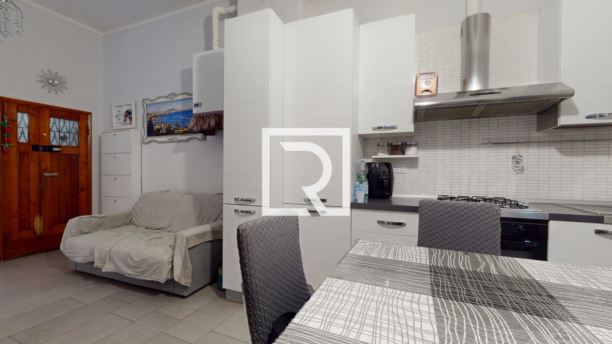 trilocale-finemente-ristrutturato-06182025_094929
