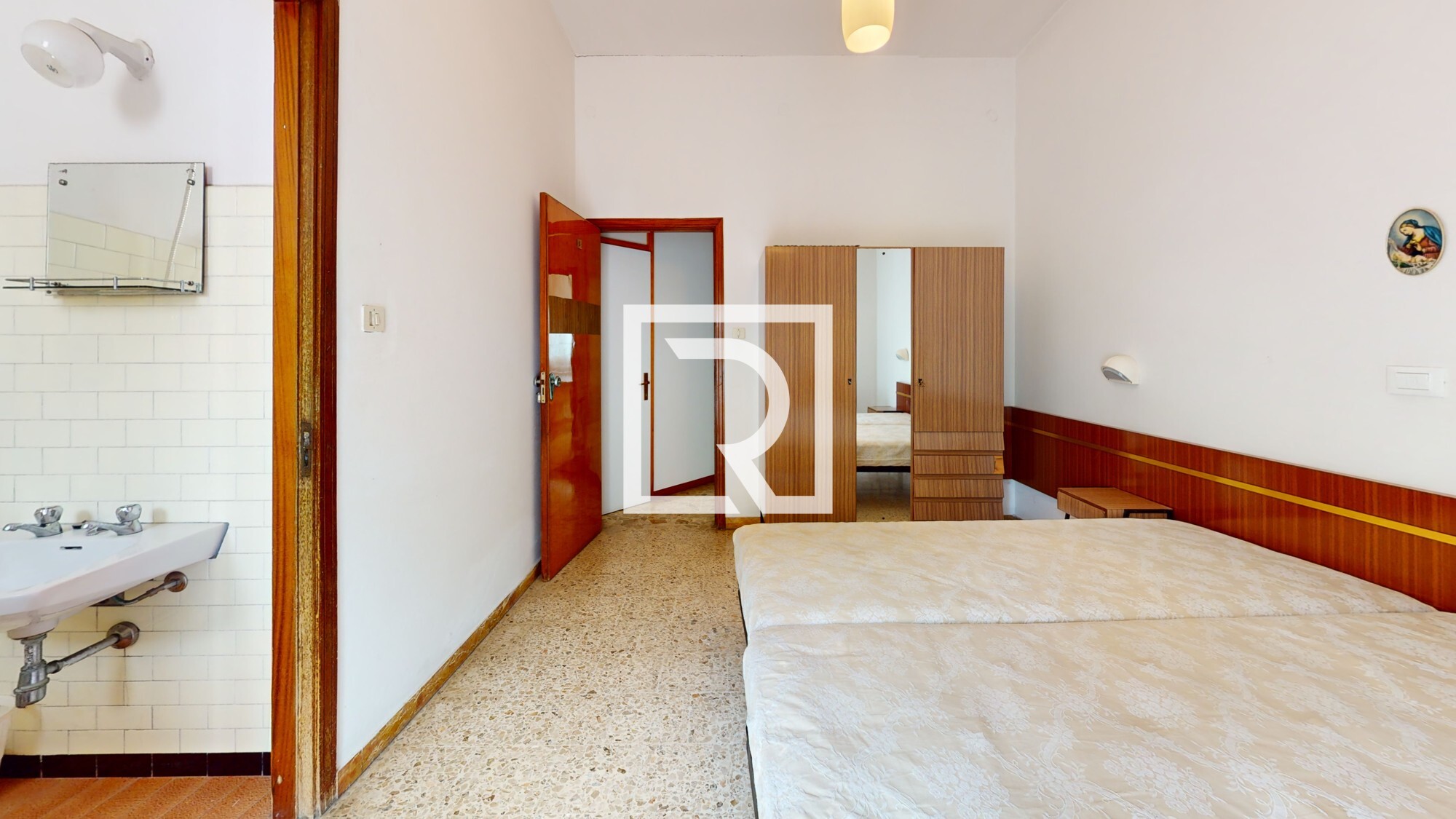 Bedroom (12)