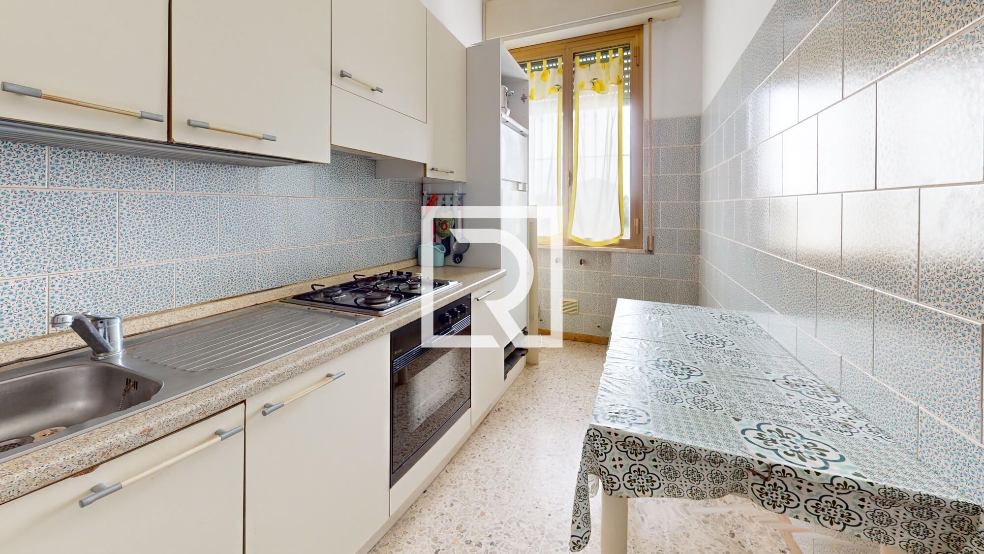 Kitchen (2)
