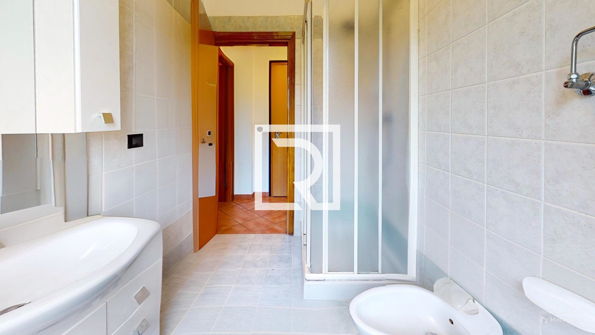 Via-Arno-20-Bathroom-Defurnished