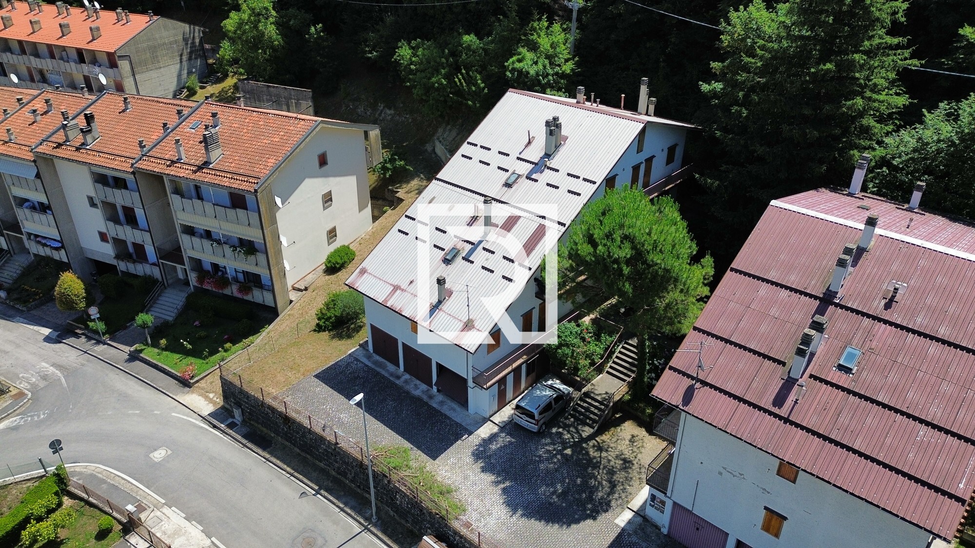 ESTERNO