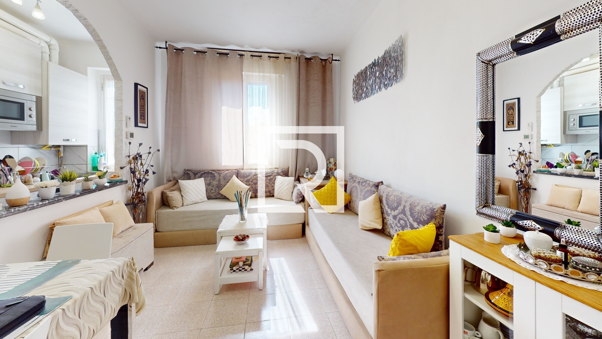 TRILOCALE-CON-CANTINA-DI-PRORPIETA-Living-Room 1