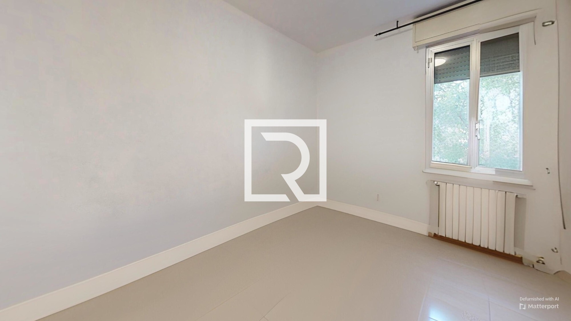 TRILOCALE-CON-CANTINA-DI-PRORPIETA-Bedroom-Defurnished 1