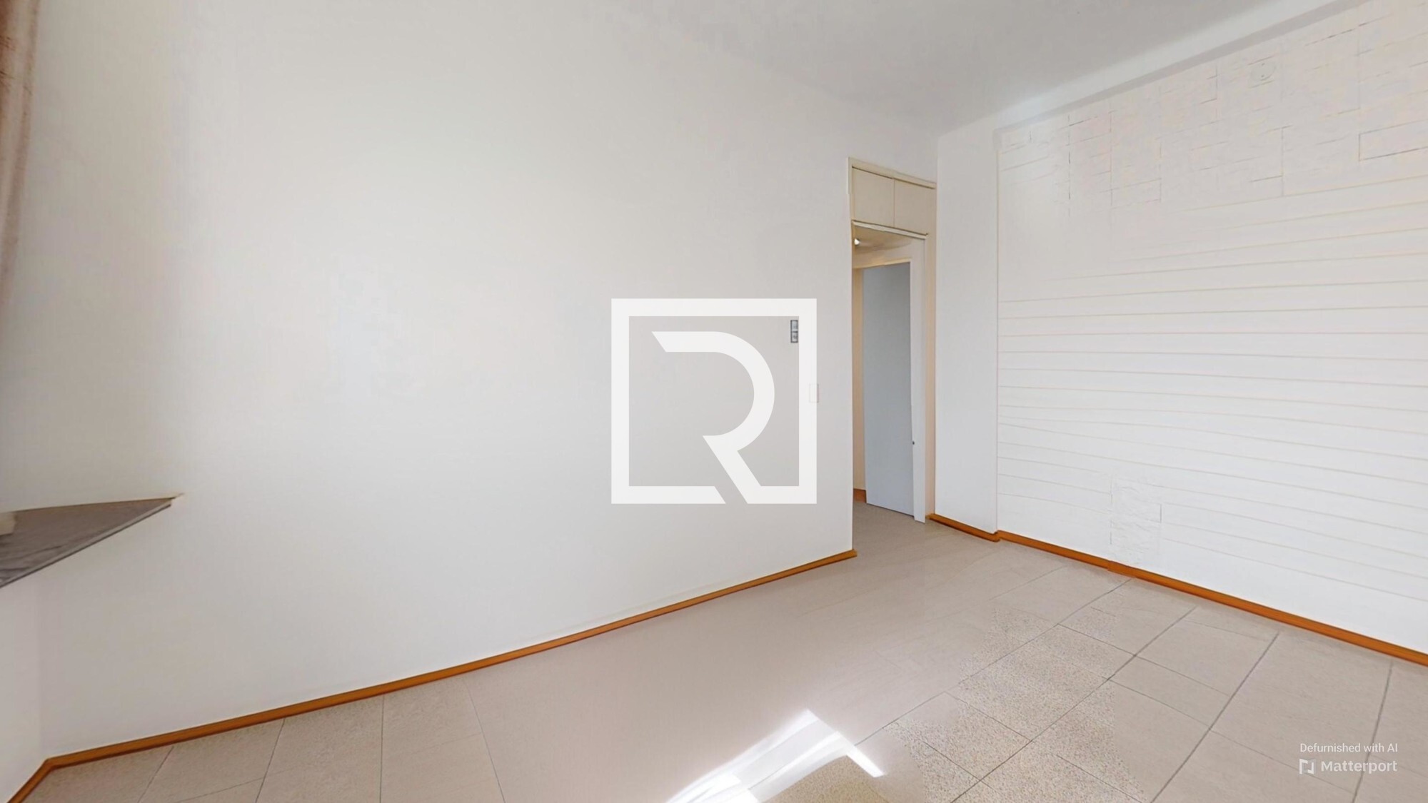TRILOCALE-CON-CANTINA-DI-PRORPIETA-Living-Room-Defurnished 1