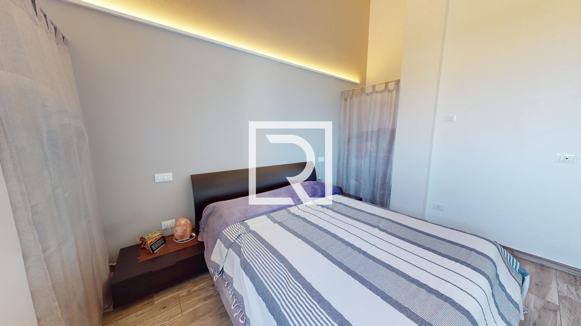 APPARTAMENTO-SU-2-LIVELLI-DI-PREGIO--08082025_095331