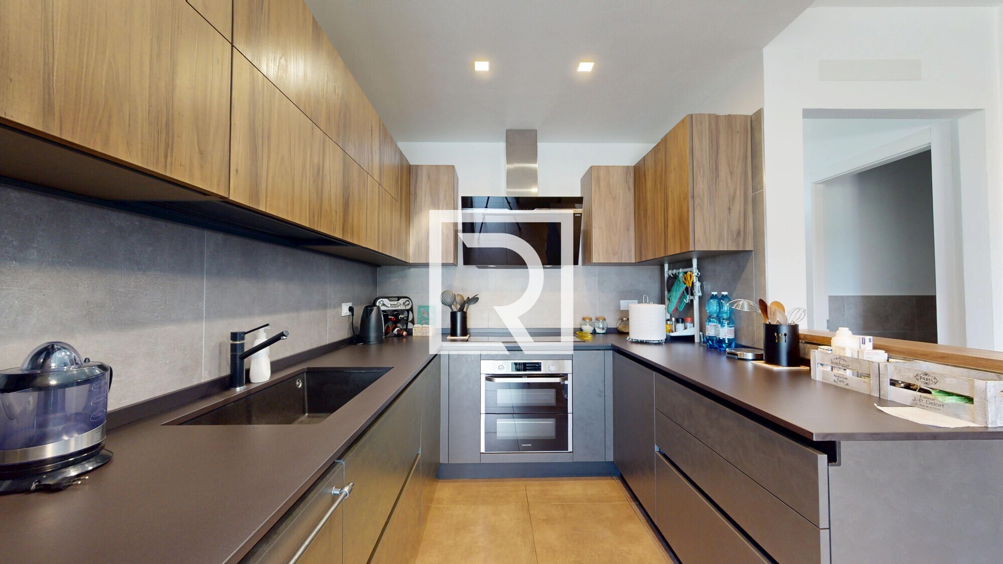 APPARTAMENTO-SU-2-LIVELLI-DI-PREGIO--08082025_095037