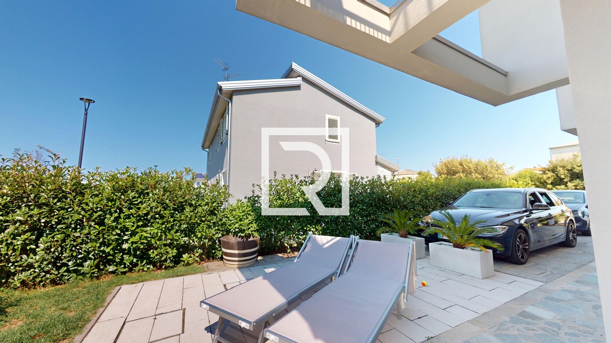 APPARTAMENTO-SU-2-LIVELLI-DI-PREGIO--08082025_095732