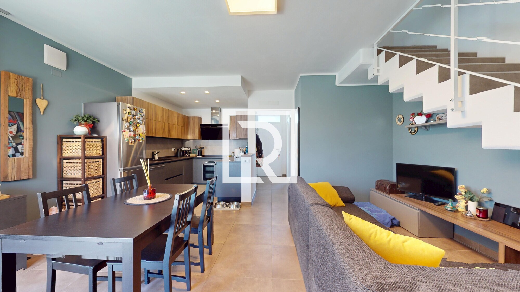 APPARTAMENTO-SU-2-LIVELLI-DI-PREGIO--08082025_095642