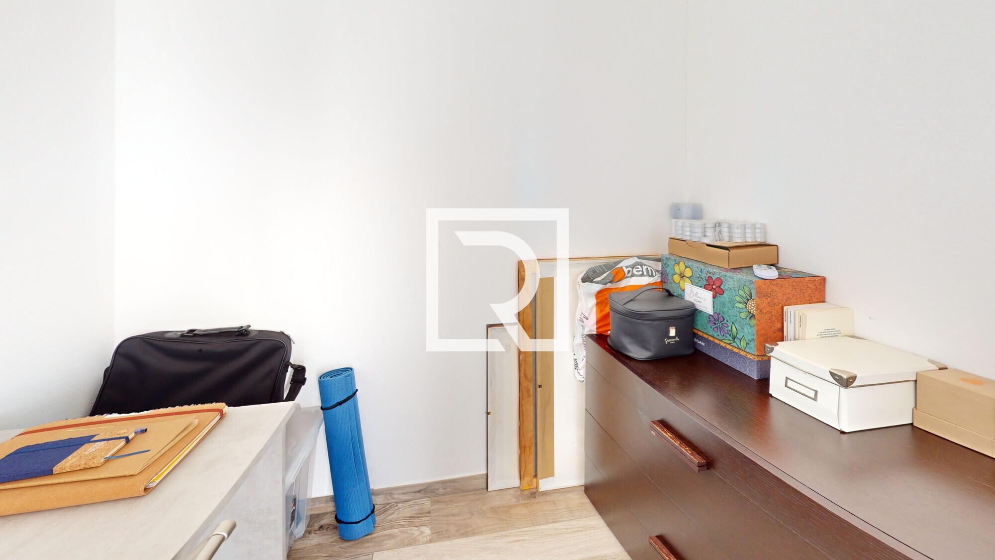 APPARTAMENTO-SU-2-LIVELLI-DI-PREGIO--Office