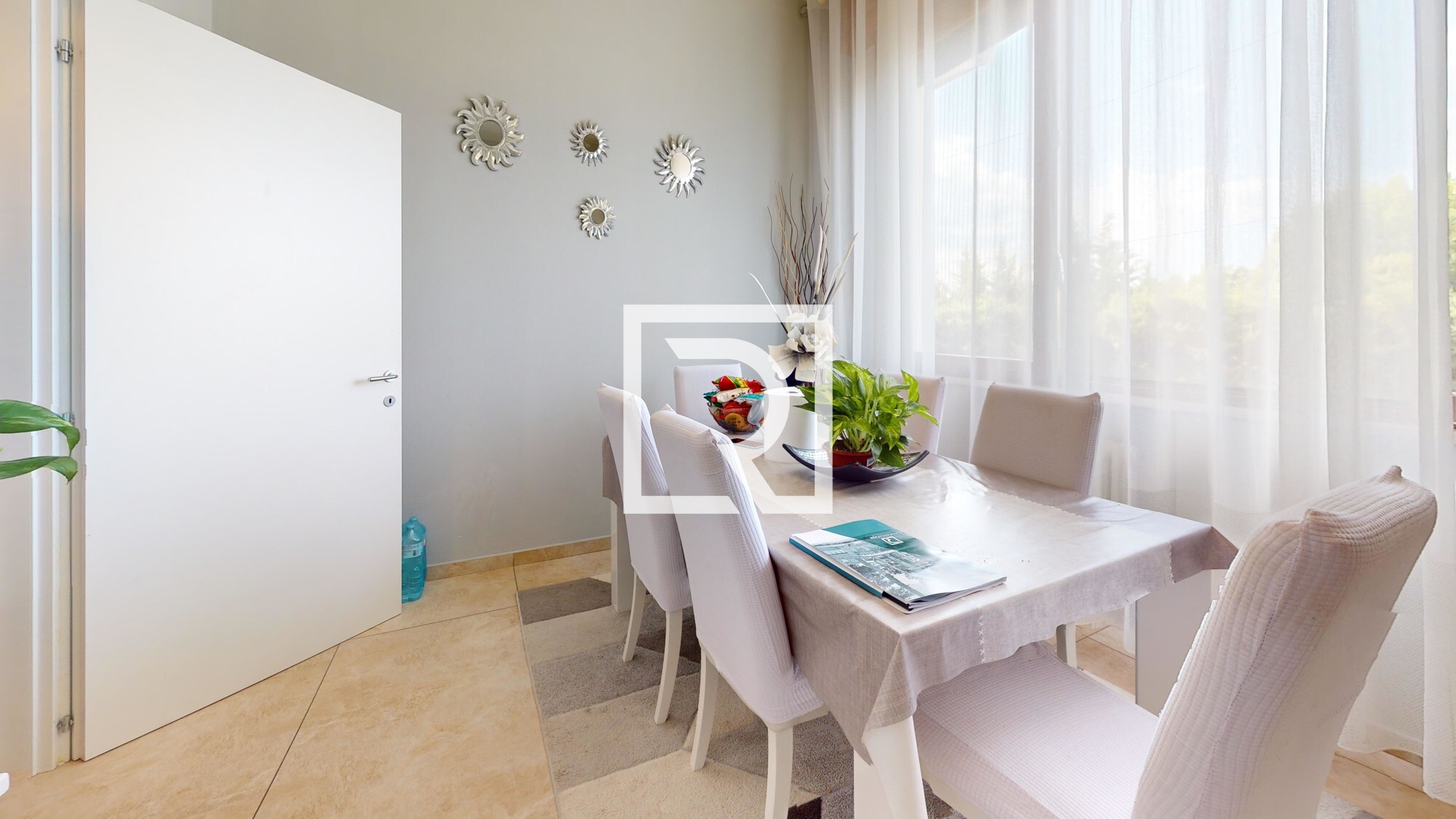 Quadrilocale-Centro-Savignano-Dining-Room