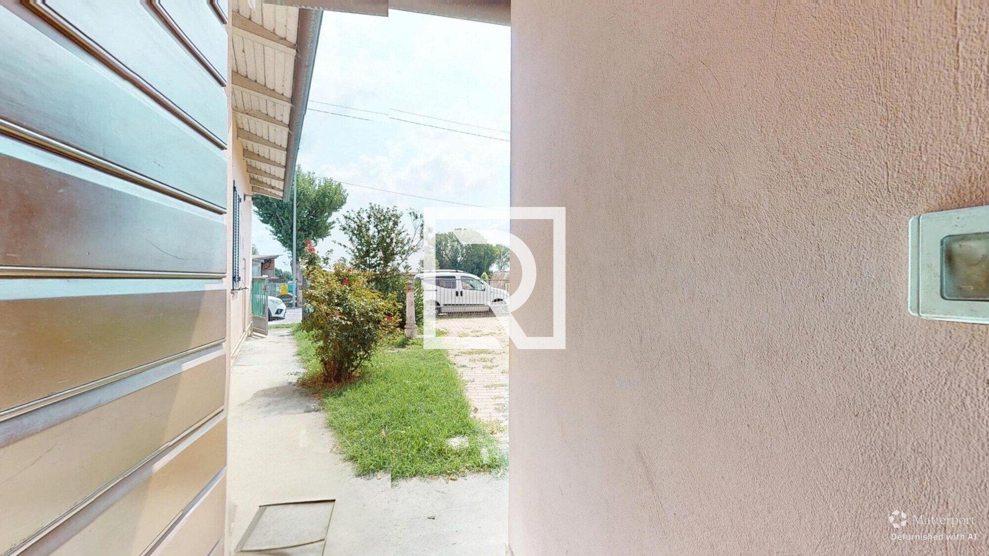 BILOCALE-INDIPENDENTE-CON-CORTE-E-GARAGE--08062025_171611_defurnished