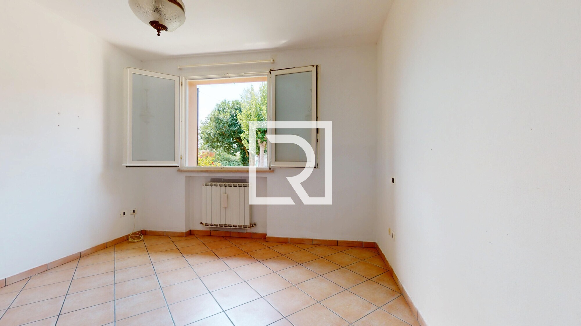 BILOCALE-INDIPENDENTE-CON-CORTE-E-GARAGE--08062025_171218