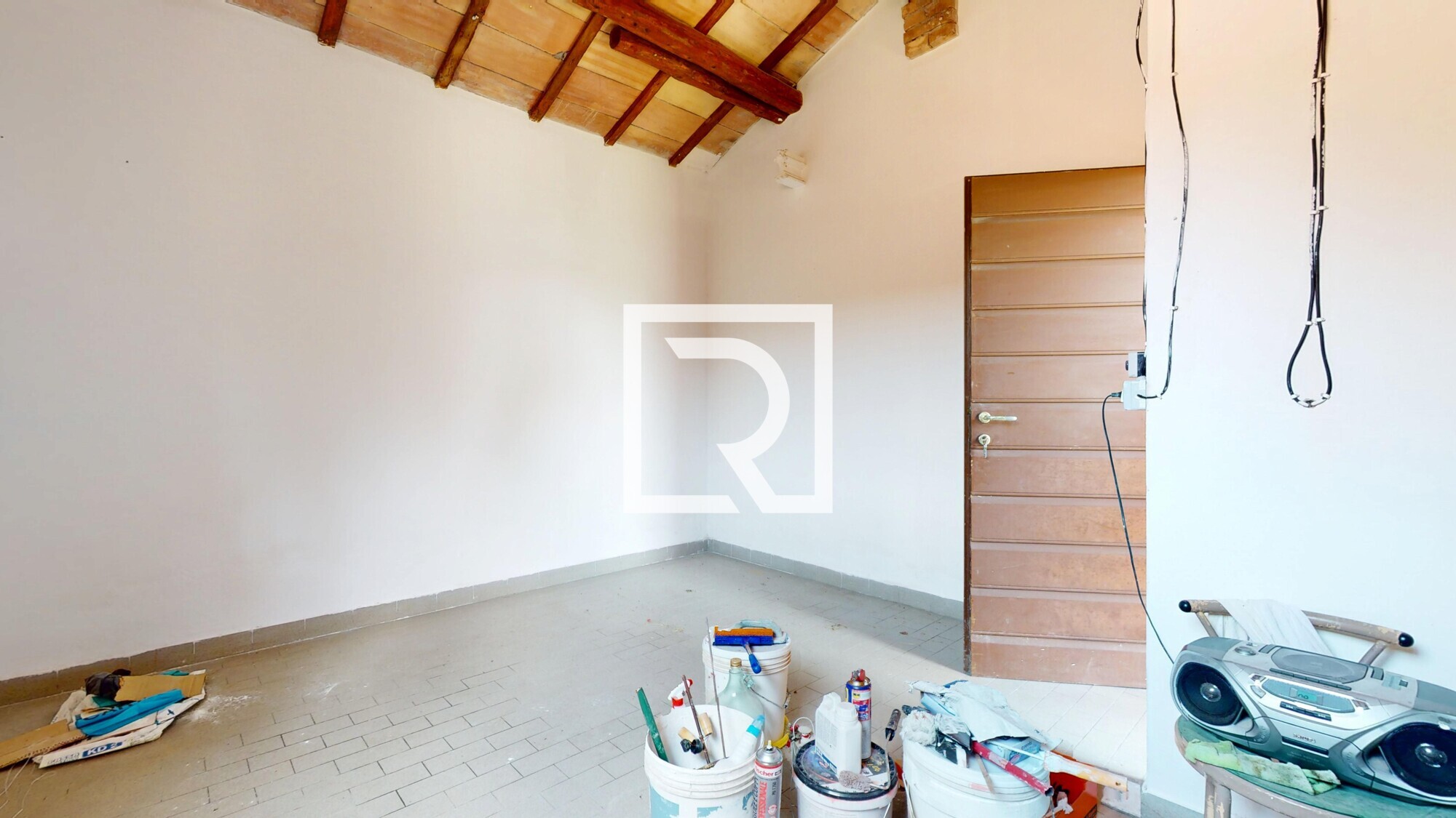 BILOCALE-INDIPENDENTE-CON-CORTE-E-GARAGE--08062025_171649