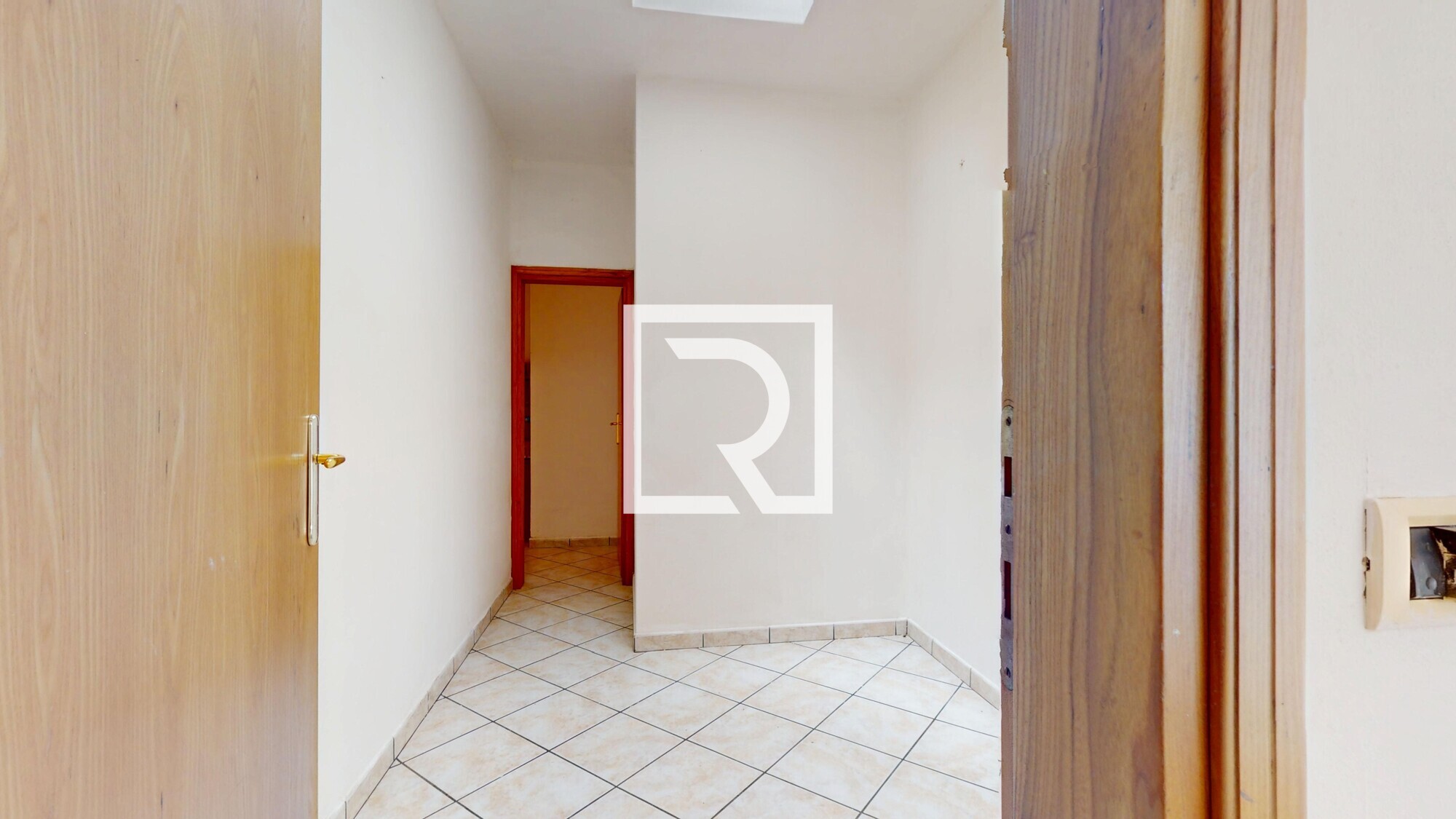 BILOCALE-INDIPENDENTE-CON-CORTE-E-GARAGE--08062025_171305