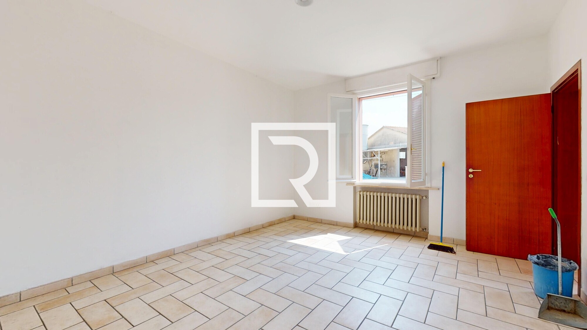 TRILOCALE-CON-INGRESSO-INDIPENDENTE-CON-CORTE-E-GARAGE-DI-PROPRIETA-08082025_083736