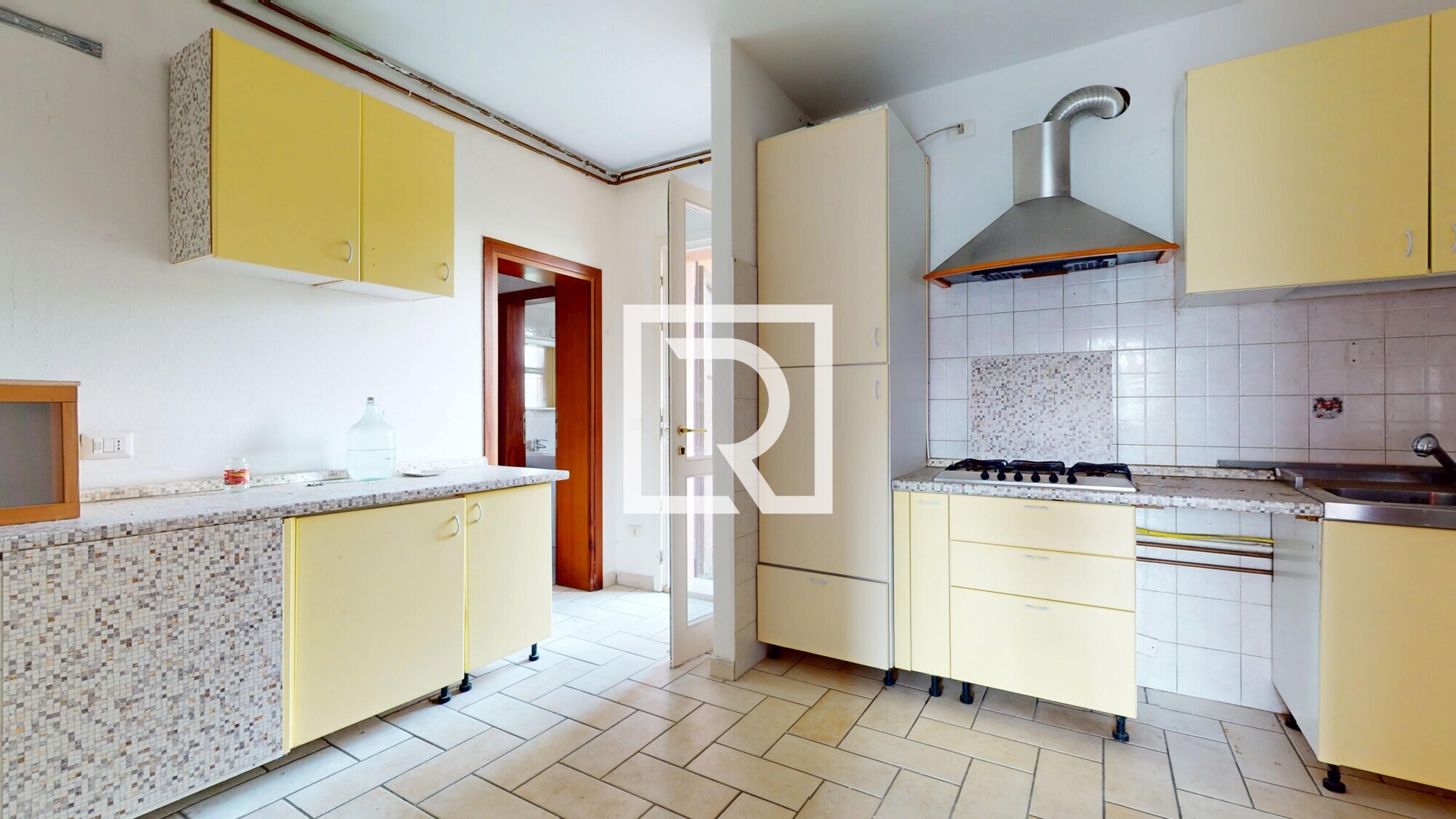 TRILOCALE-CON-INGRESSO-INDIPENDENTE-CON-CORTE-E-GARAGE-DI-PROPRIETA-08082025_083757