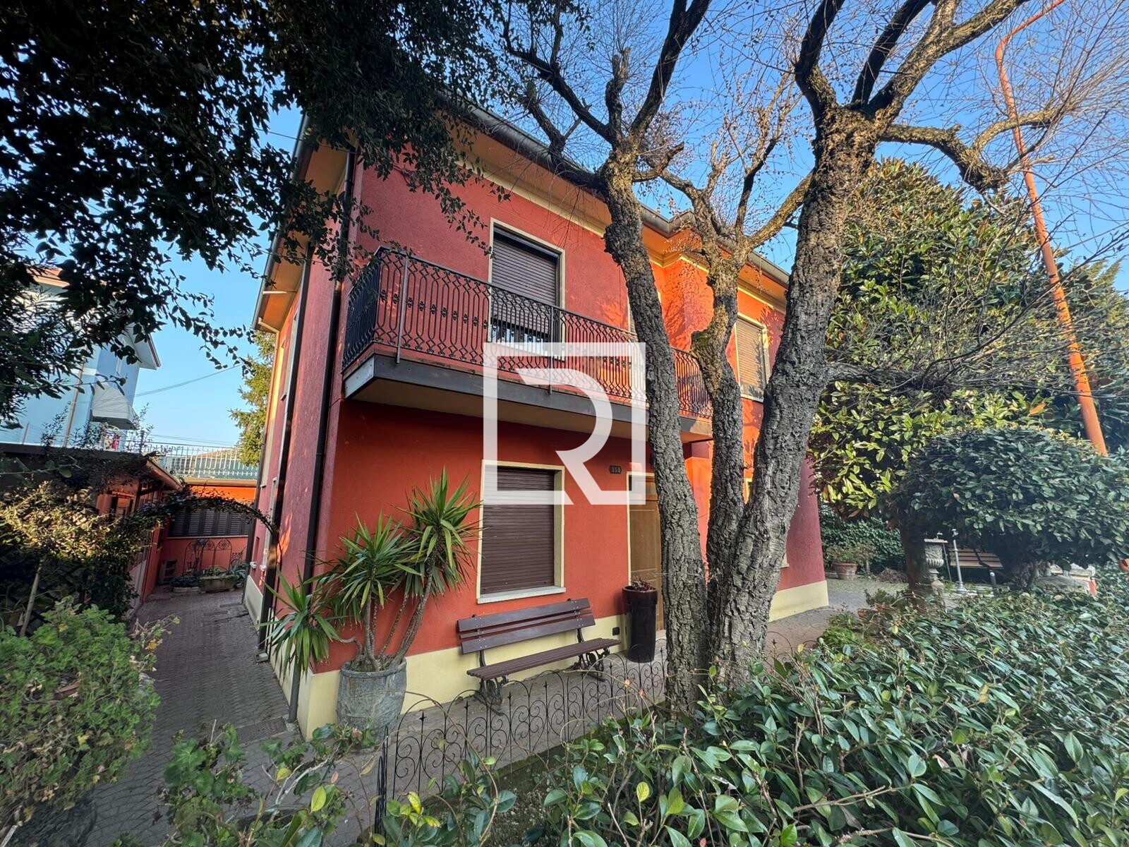 WhatsApp Image 2026-02-27 at 17.33.08