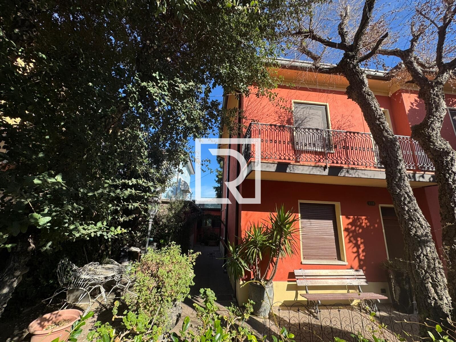 WhatsApp Image 2025-10-27 at 11.17.51