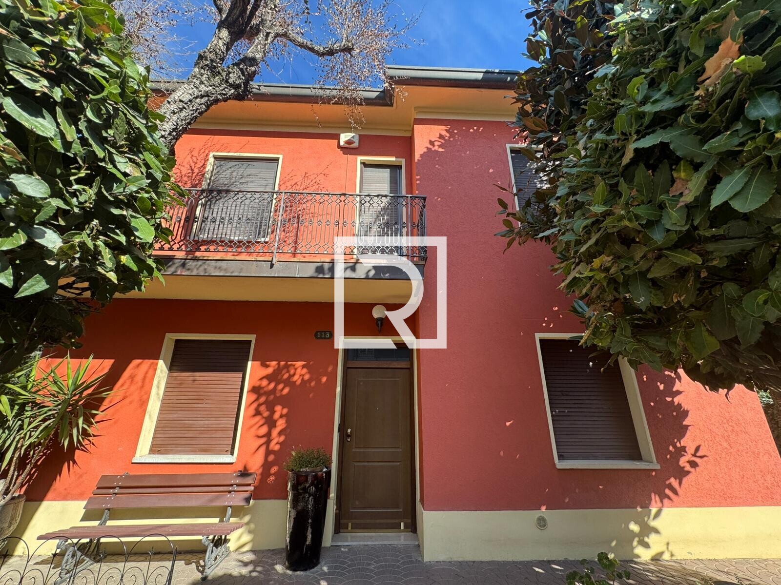 WhatsApp Image 2025-10-27 at 11.17.50