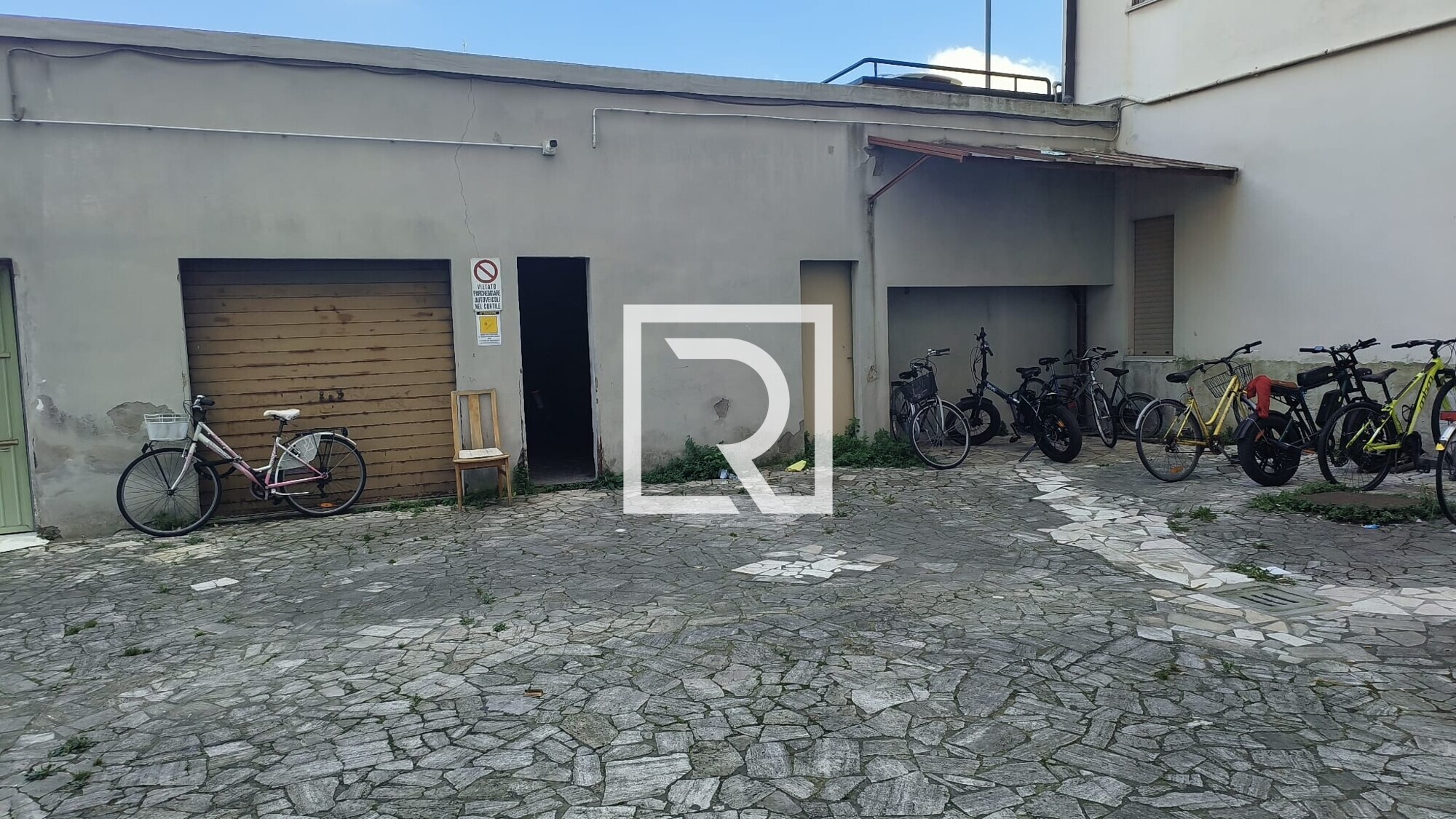 e3062134-3c1c-494f-acc9-09a0a54de25e